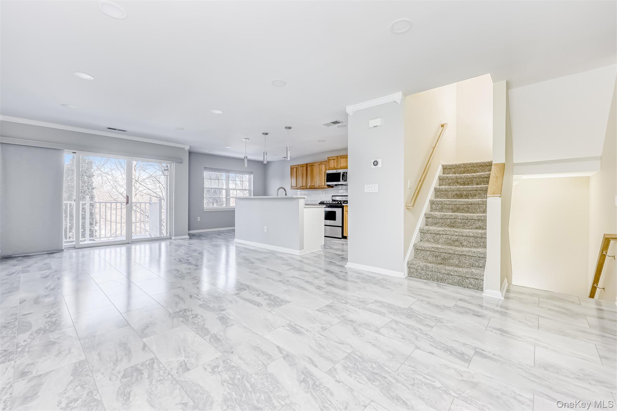 #6 photo, 25 Crystal Hill Drive, Pomona , NY 10970