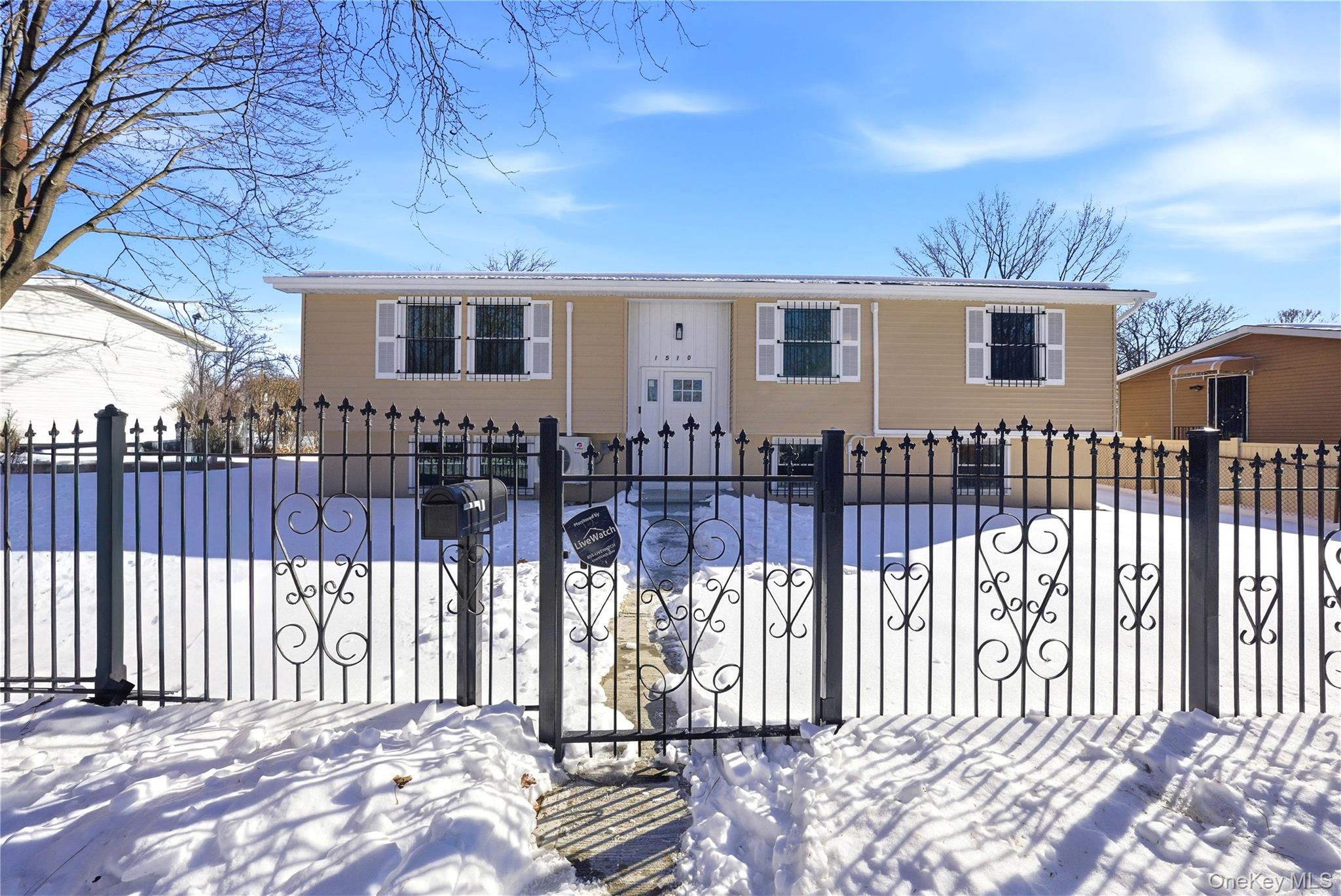 #1 photo, 1510 Crotona Park East, Bronx , NY 10460