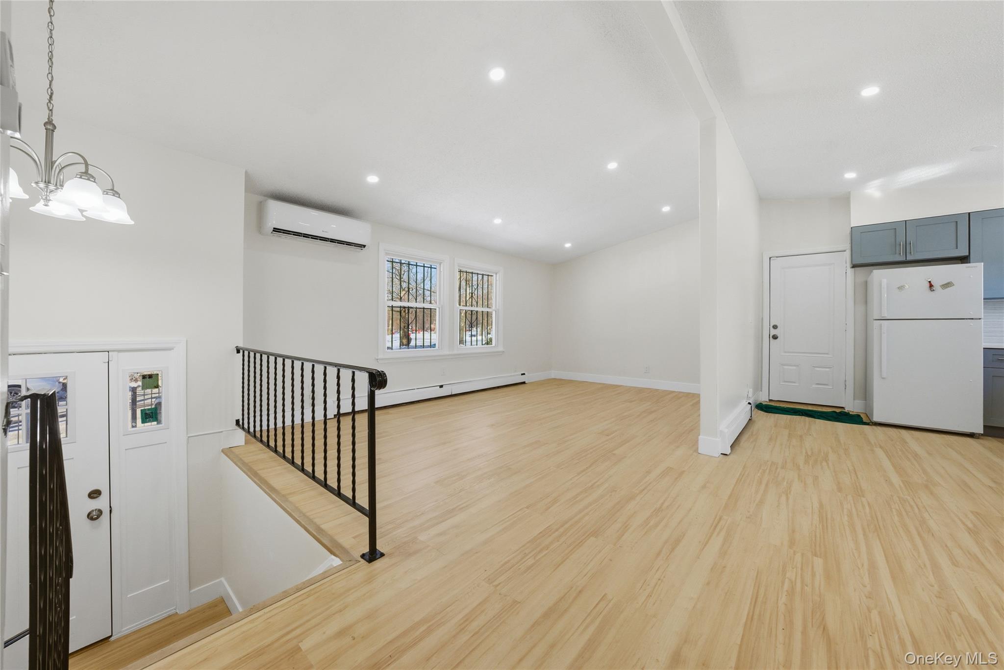 #18 photo, 1510 Crotona Park East, Bronx , NY 10460