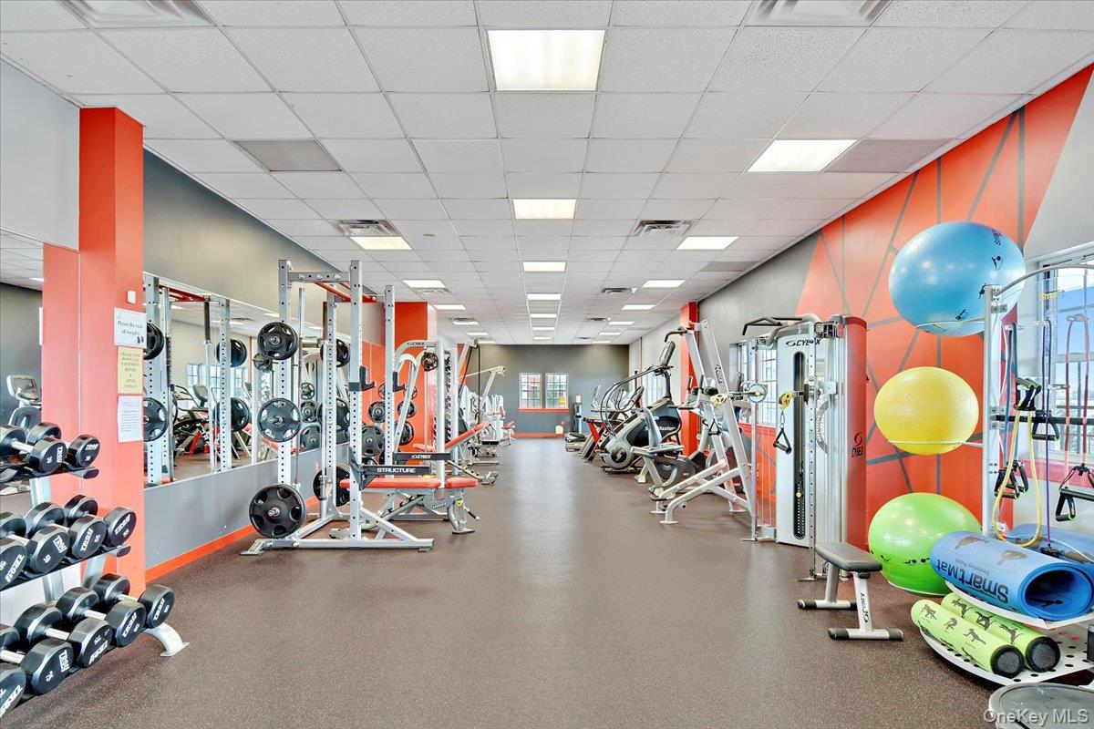 #15 photo, 126 Mermaid Lane, 브롱크스 Bronx , NY 10473