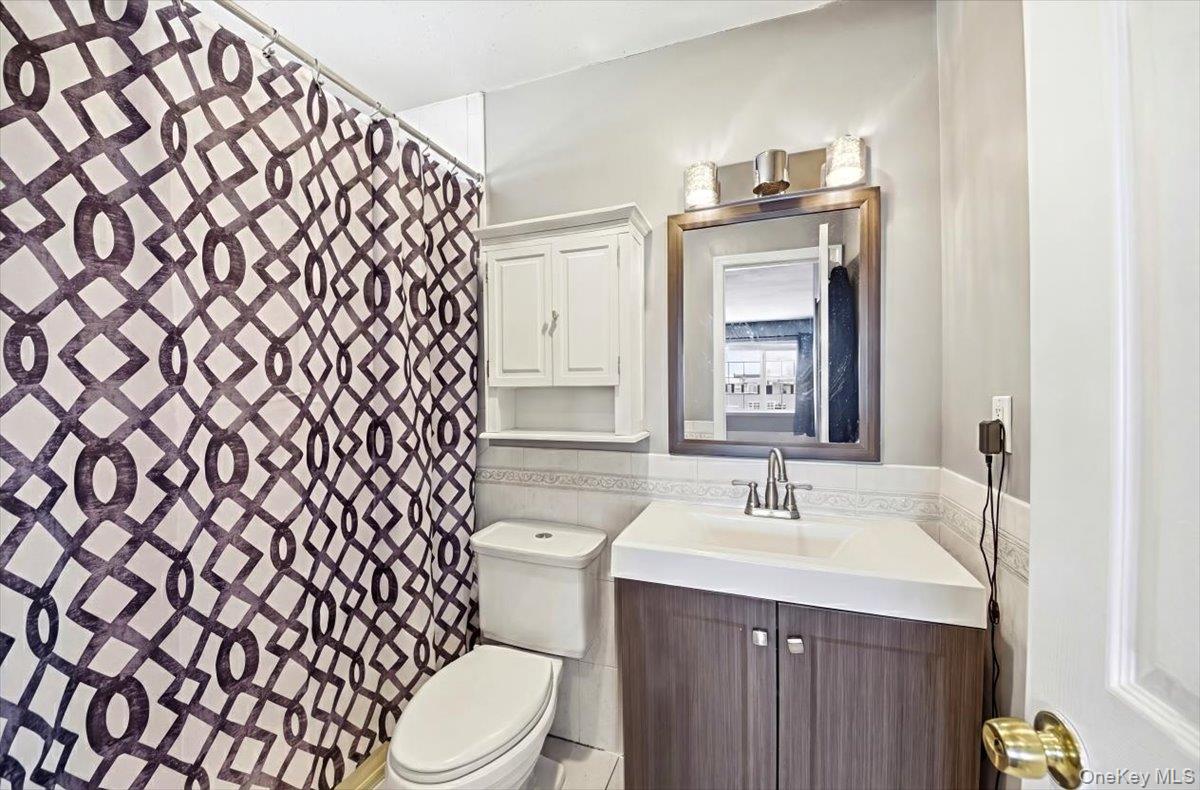 #9 photo, 126 Mermaid Lane, 브롱크스 Bronx , NY 10473