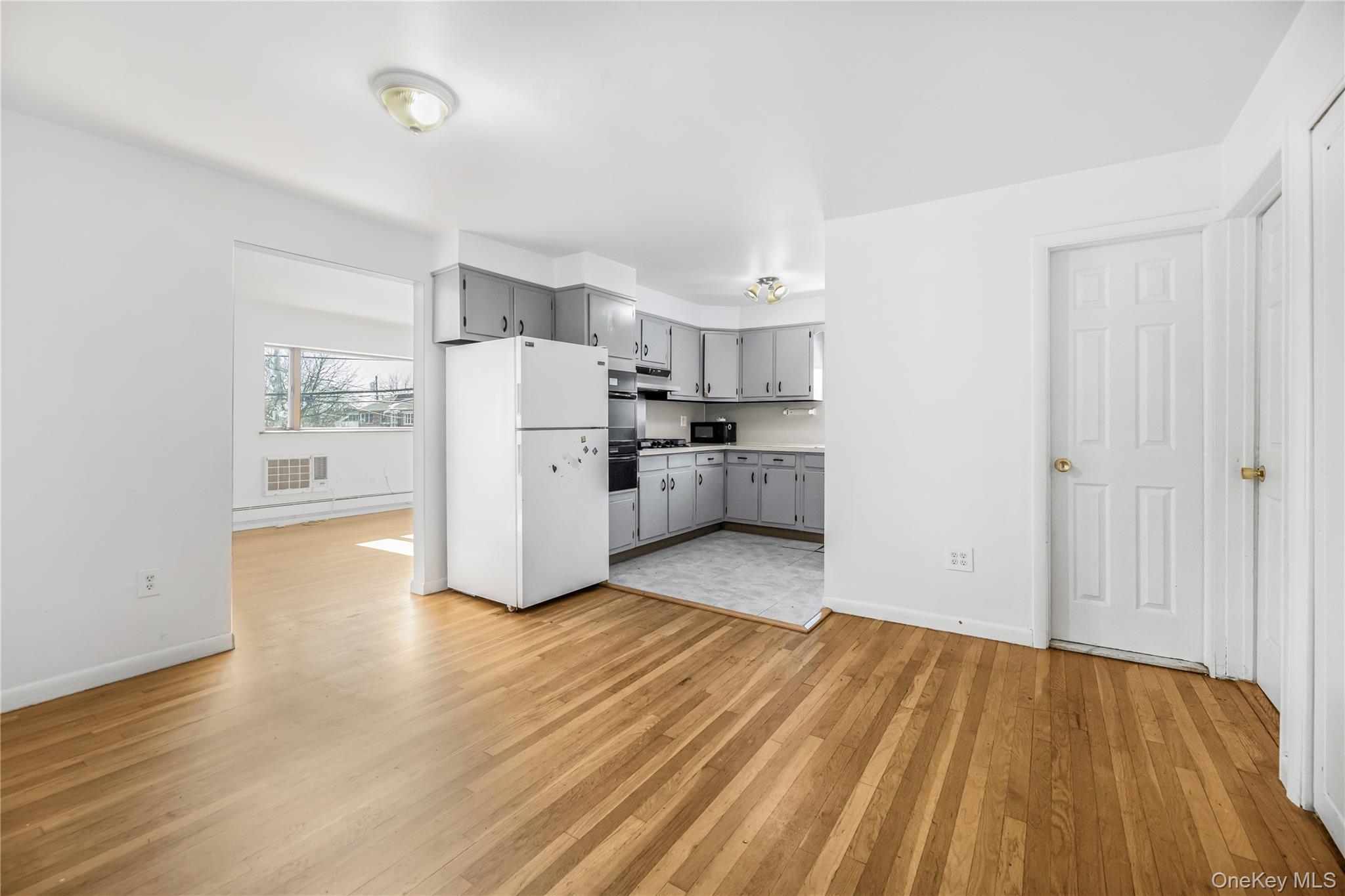 #13 photo, 3223 Lucerne Street, Bronx , NY 10465