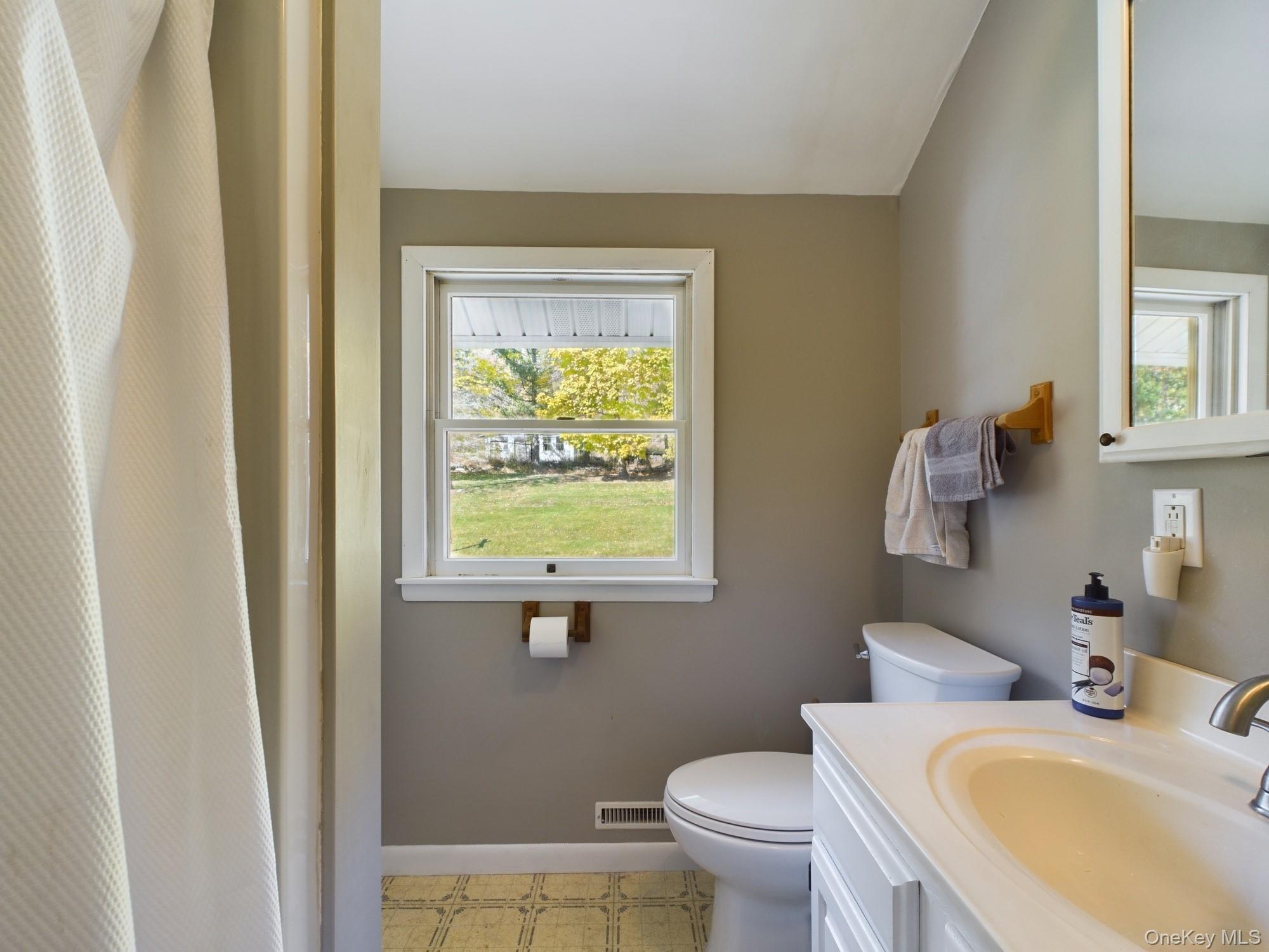 #16 photo, 12 Old Turnpike Road, Bloomingburg , NY 12721