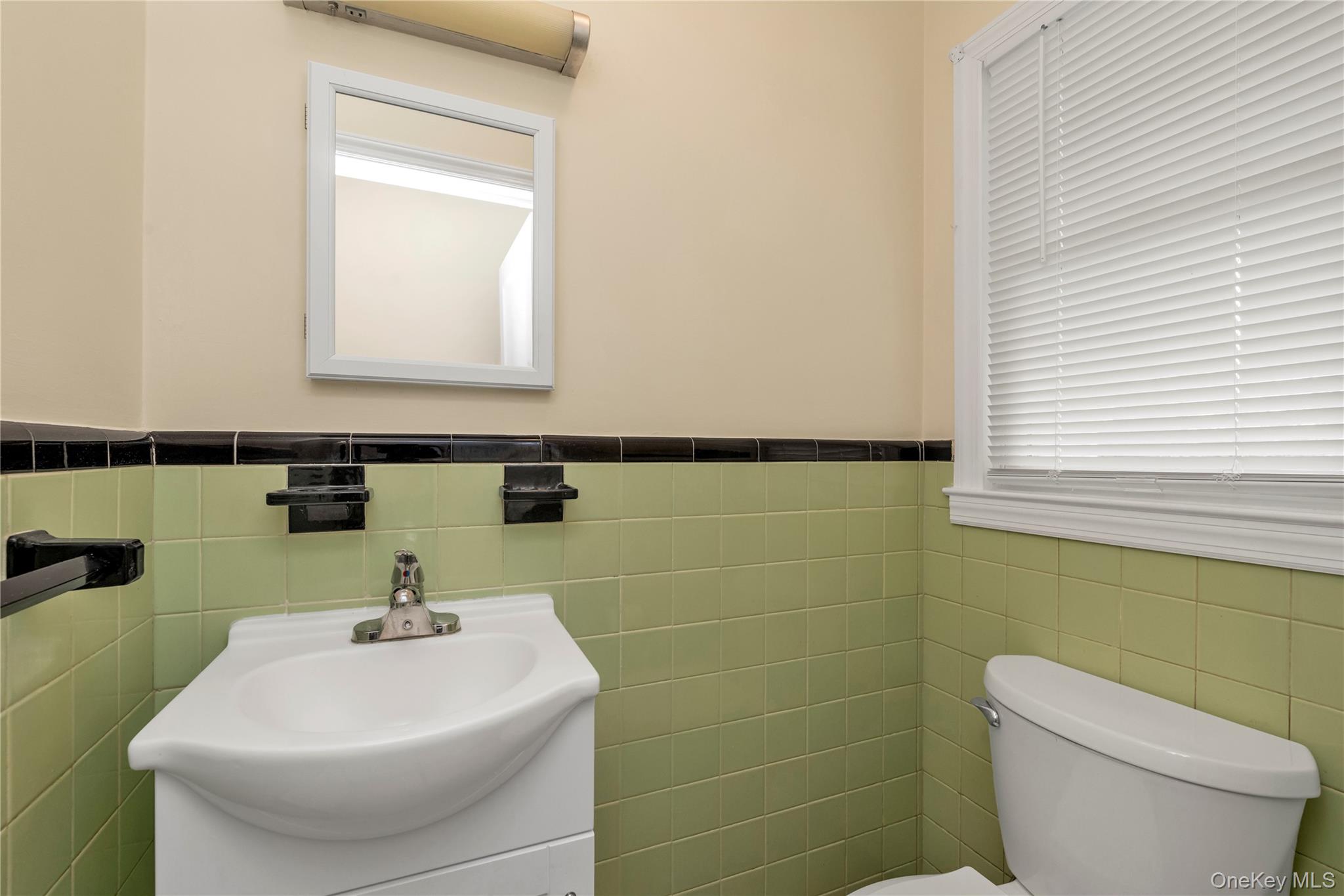 #13 photo, 19 Anstice Street, Oyster Bay , NY 11771