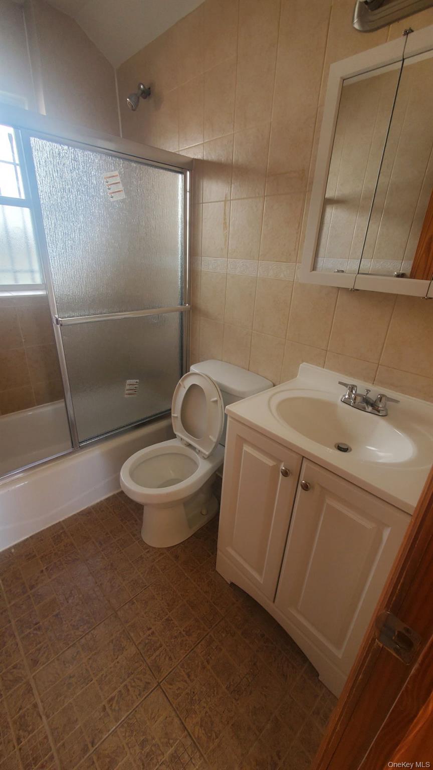 #10 photo, 25103 Union Turnpike, 皇后區 Bellerose , NY 11426