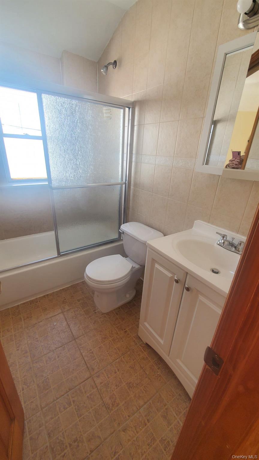 #12 photo, 25103 Union Turnpike, 皇后區 Bellerose , NY 11426