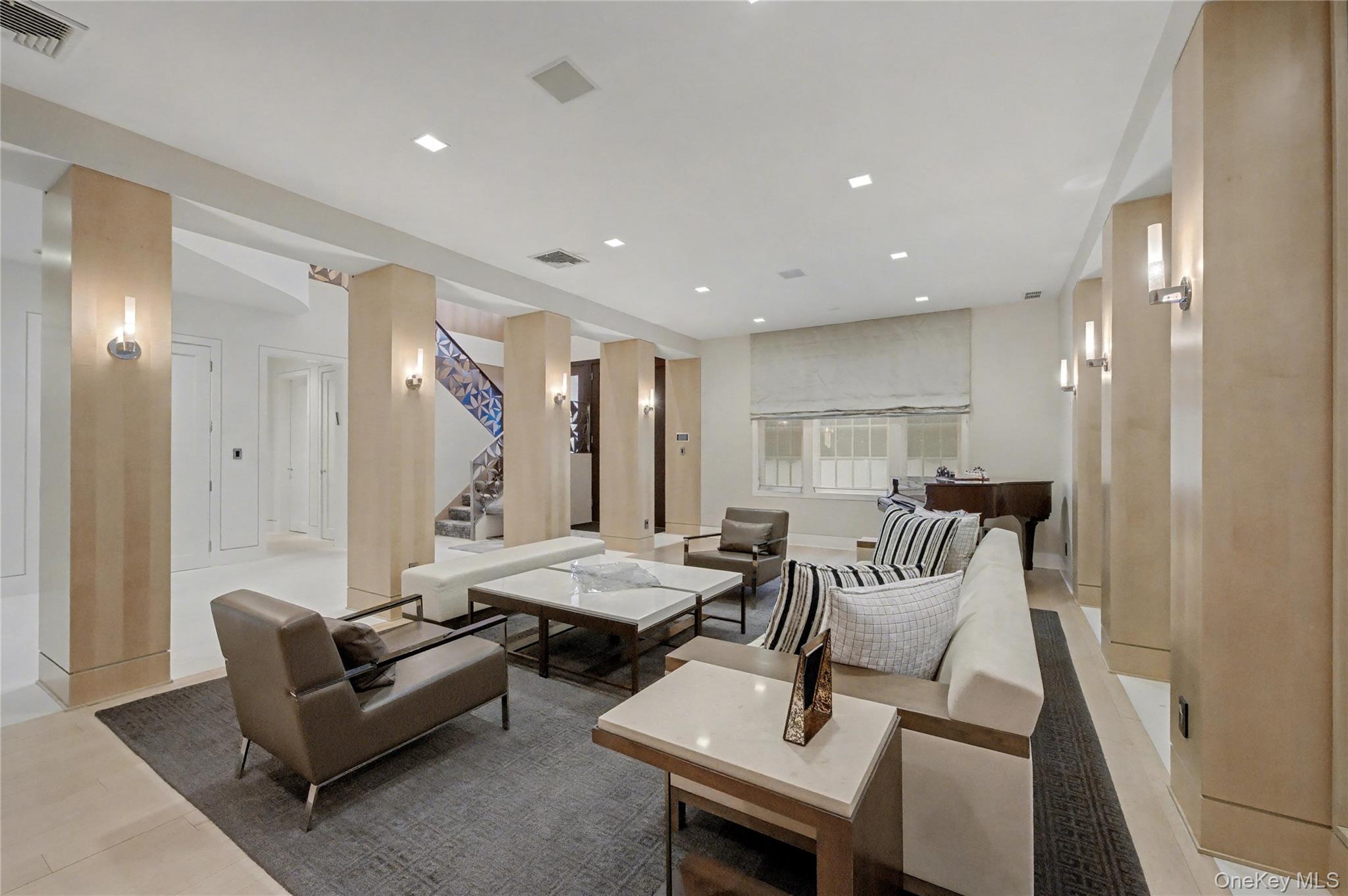 #5 photo, 865 Barberry Lane, Woodsburgh , NY 11598