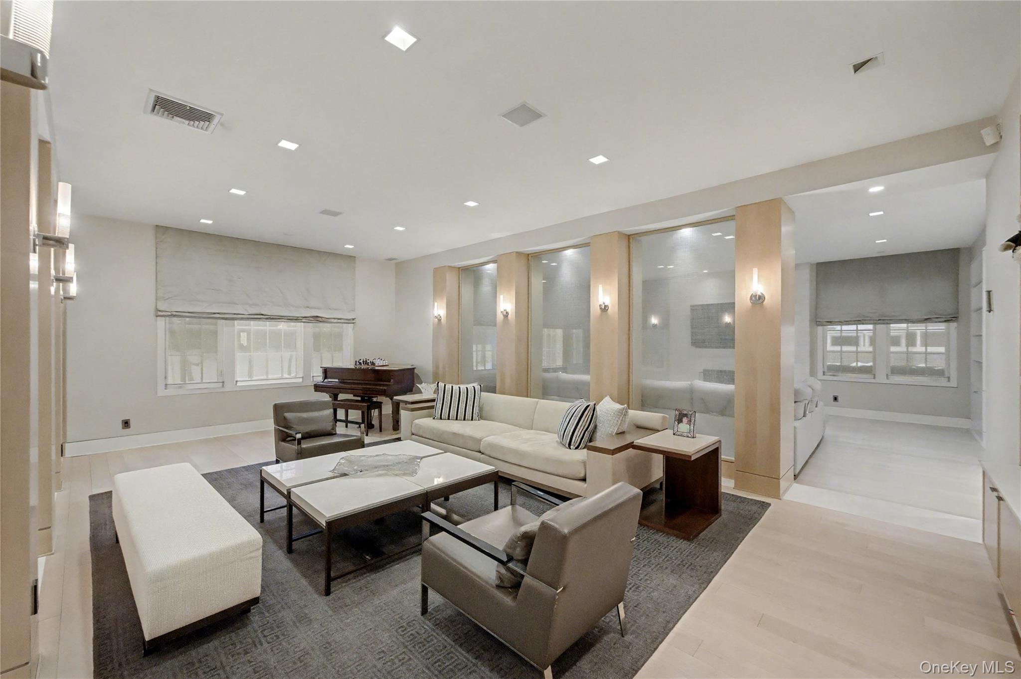 #6 photo, 865 Barberry Lane, Woodsburgh , NY 11598