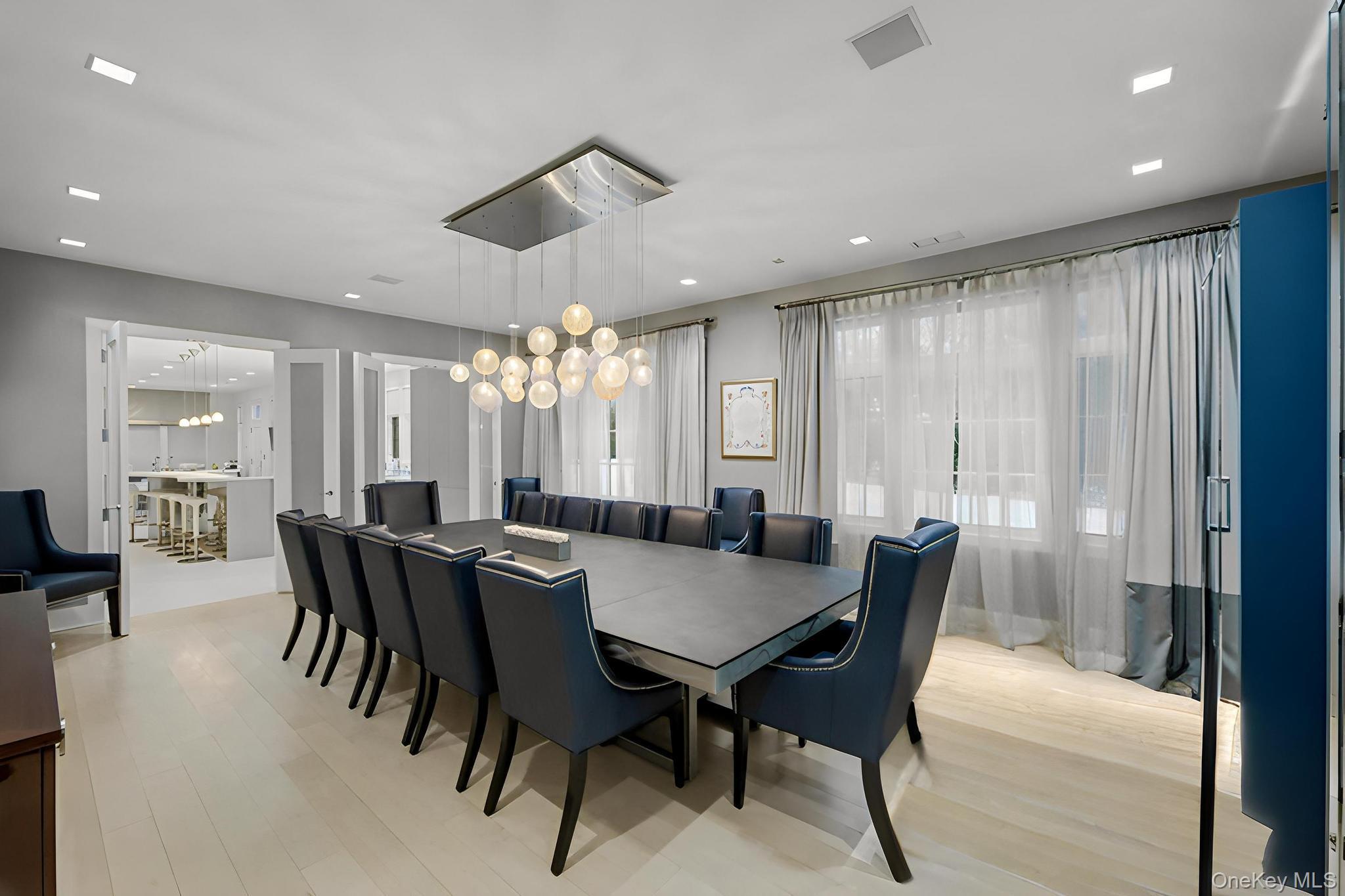 #9 photo, 865 Barberry Lane, Woodsburgh , NY 11598