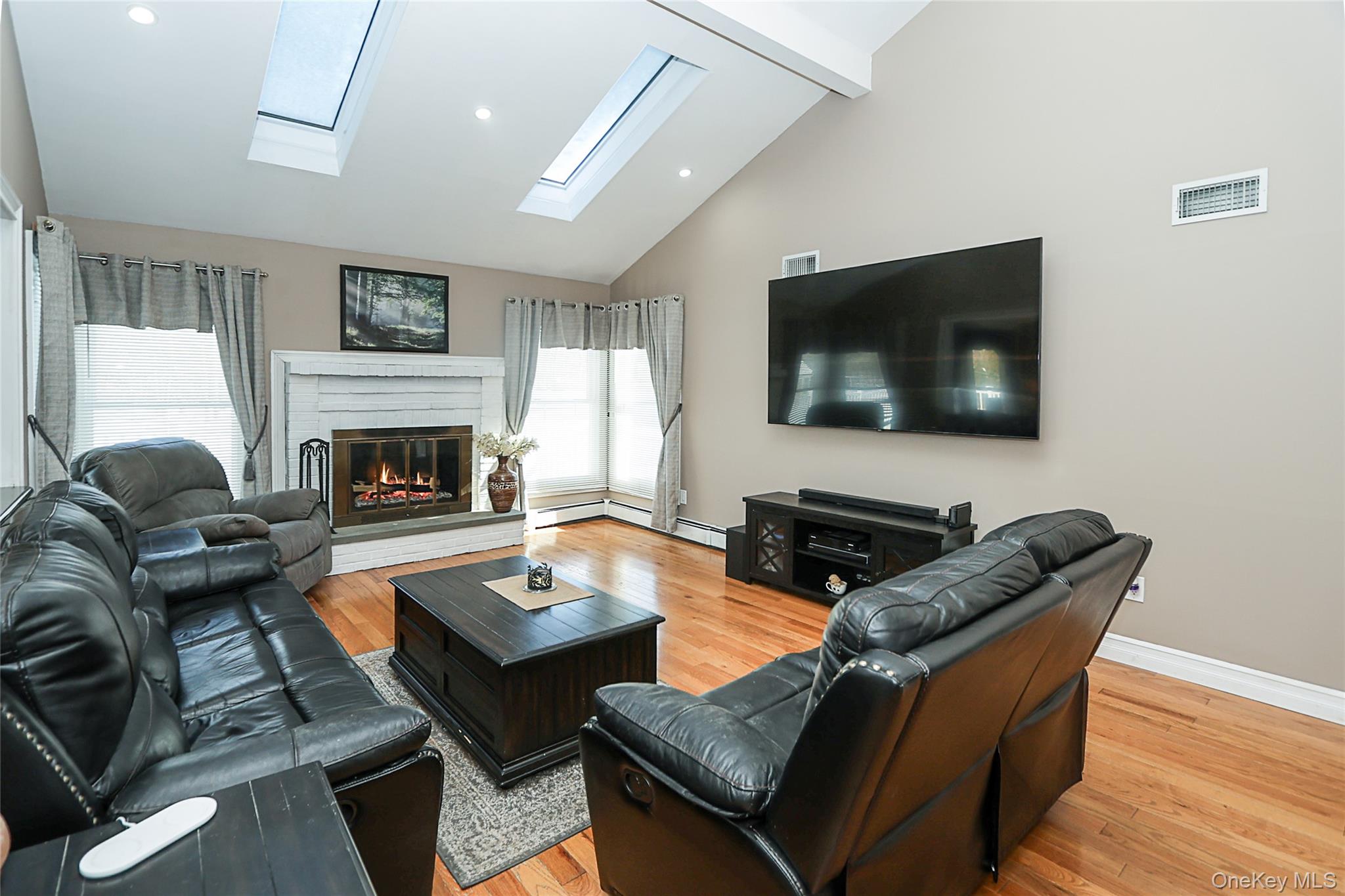 #20 photo, 77 Van Buren Street, Port Jefferson Station , NY 11776