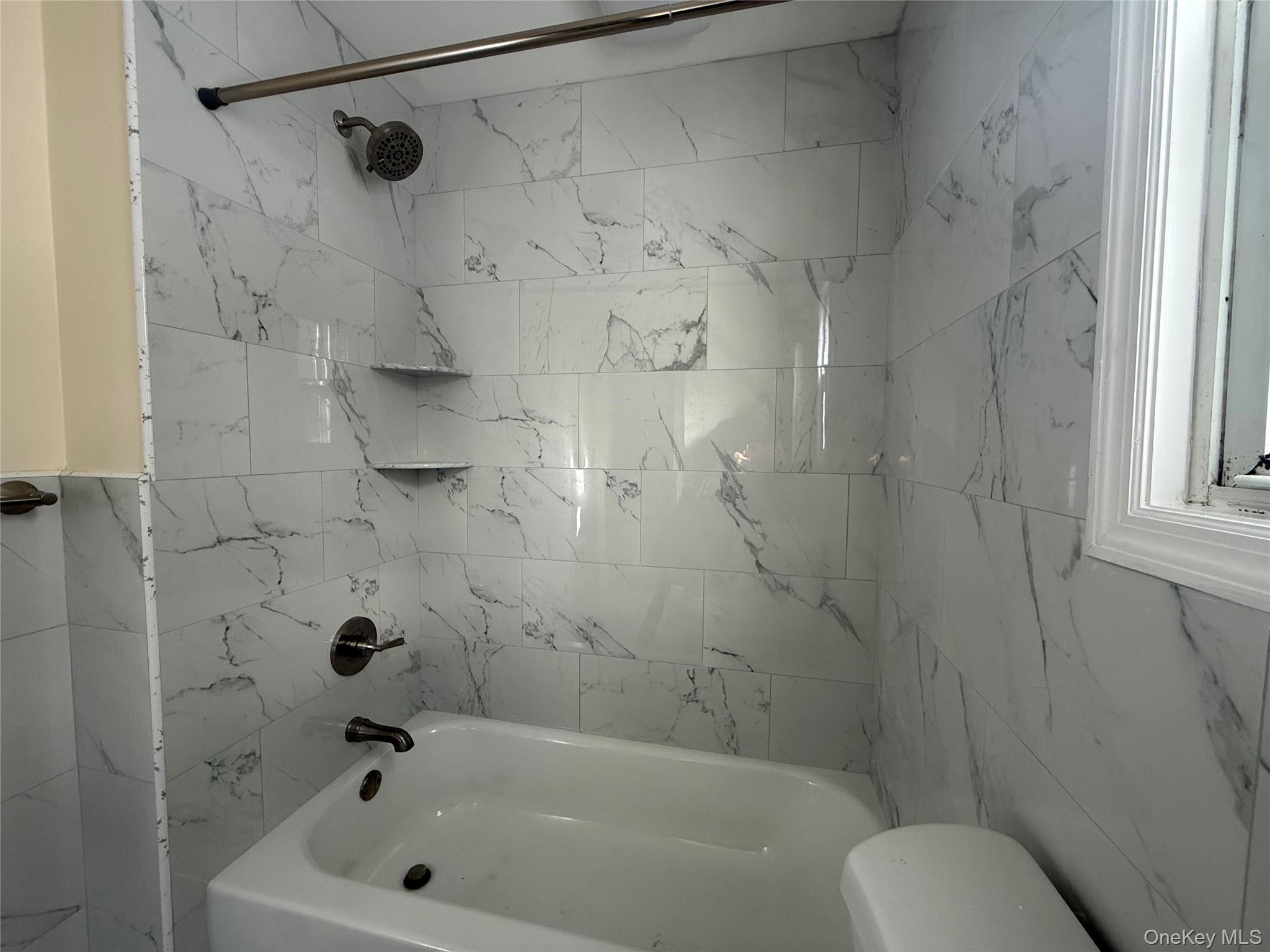 #12 photo, 6 Bayberry Lane, 롱 아일랜드 Northport , NY 11768