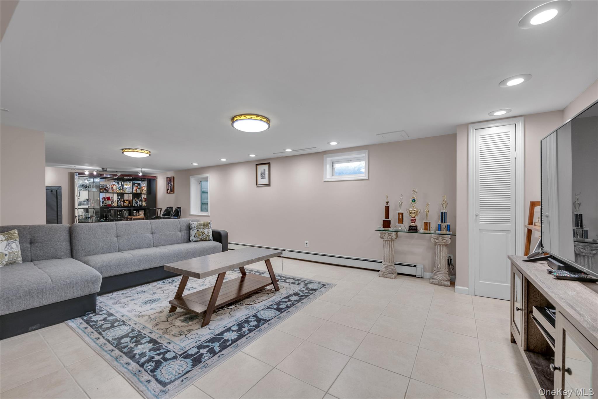 #19 photo, 6 Marietta Drive, 롱 아일랜드 Westbury , NY 11590