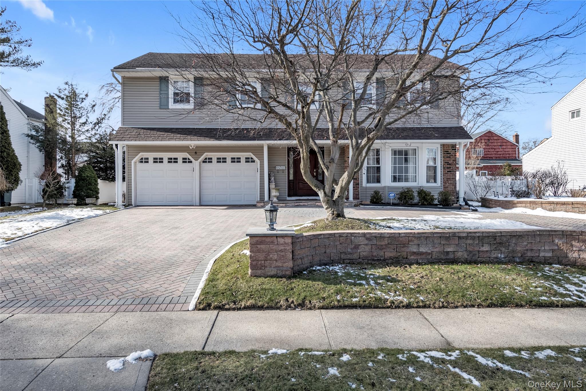 #2 photo, 6 Marietta Drive, 롱 아일랜드 Westbury , NY 11590