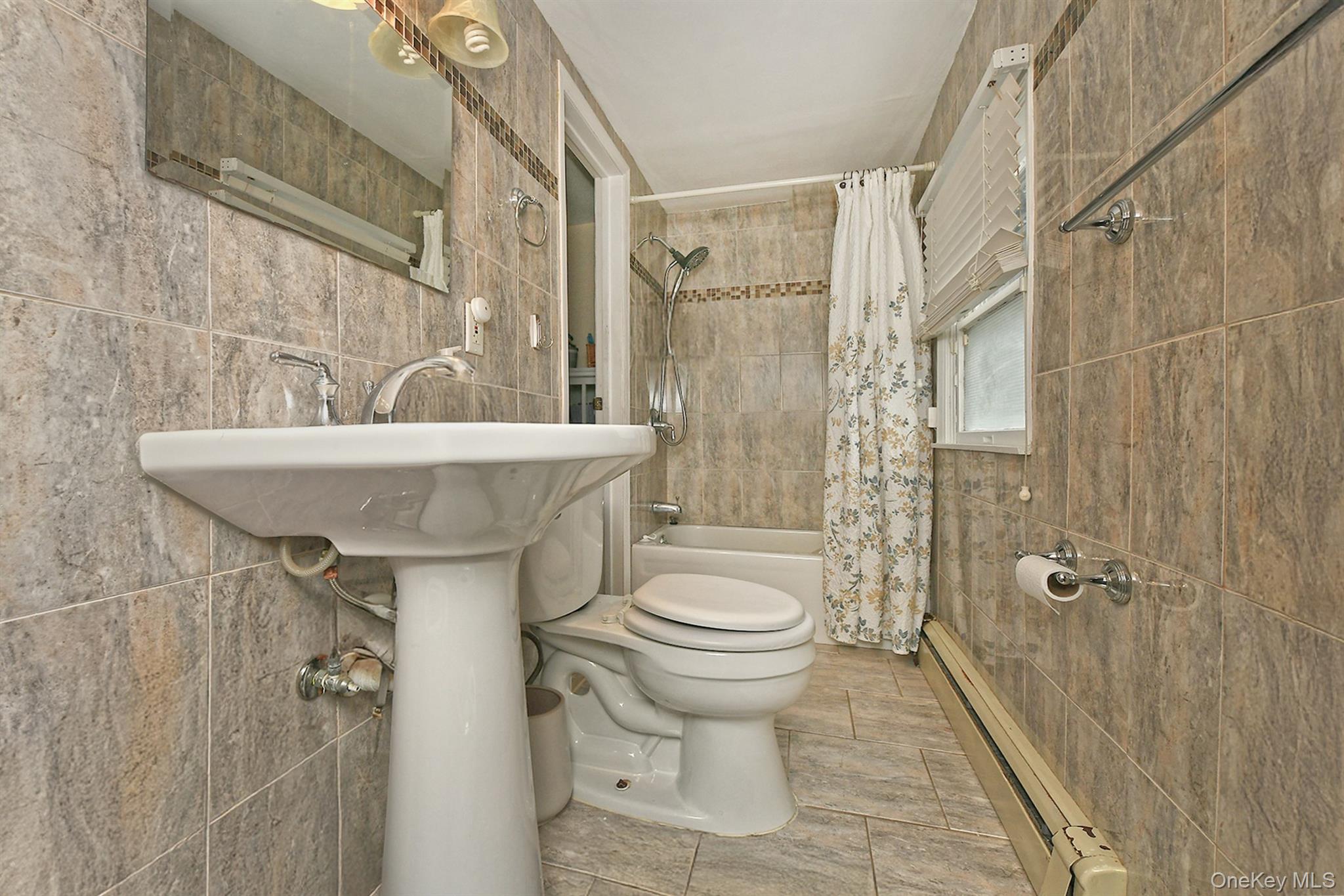 #20 photo, 103 Ranch Lane, ناسو Levittown , NY 11756