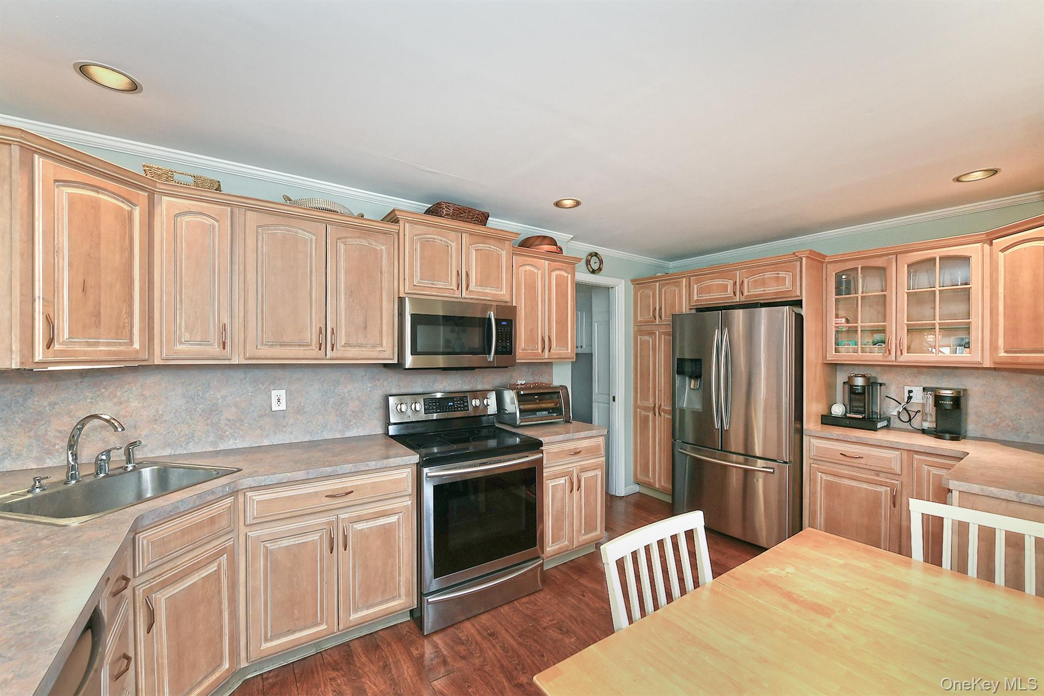 #8 photo, 103 Ranch Lane, ناسو Levittown , NY 11756