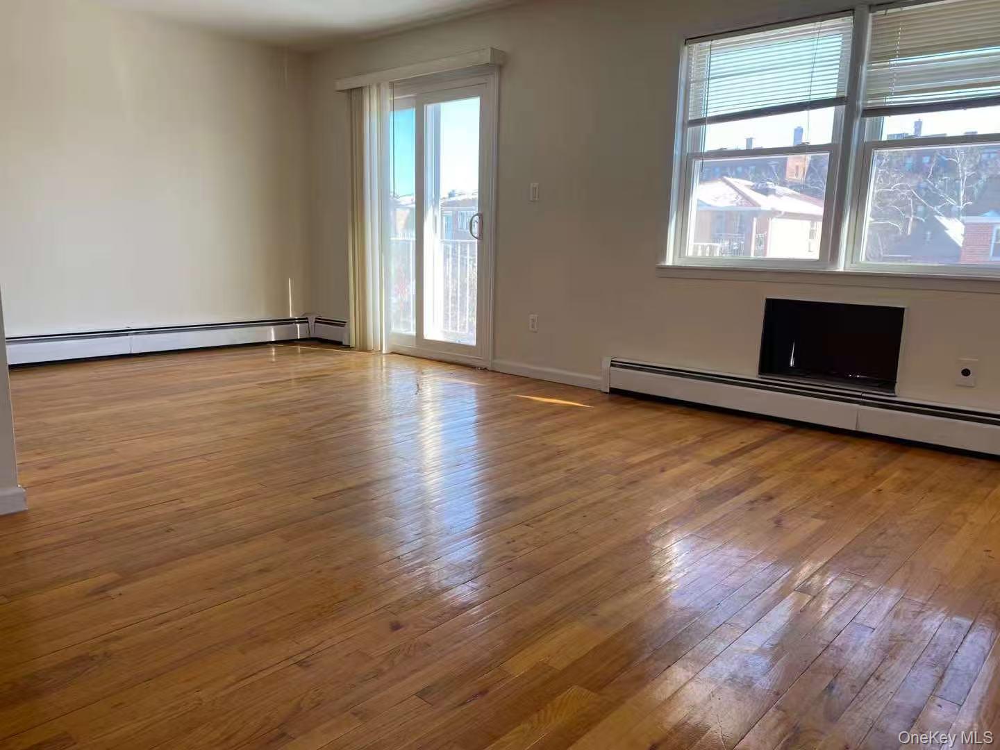 #10 photo, 36-30 166TH Street, Flushing , NY 11358