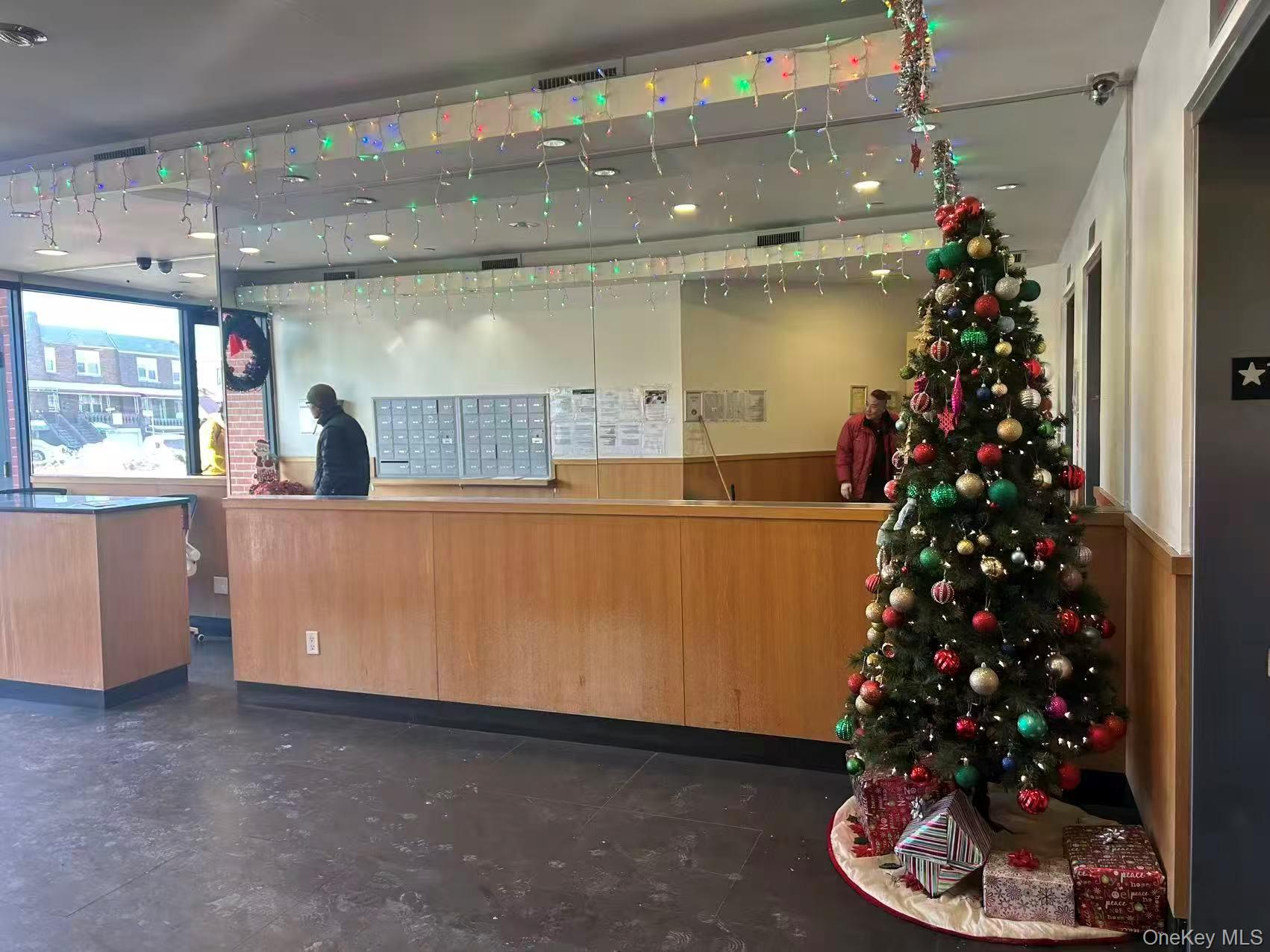 #6 photo, 60-70 Woodhaven Boulevard, Куинс ‖ Elmhurst , NY 11373