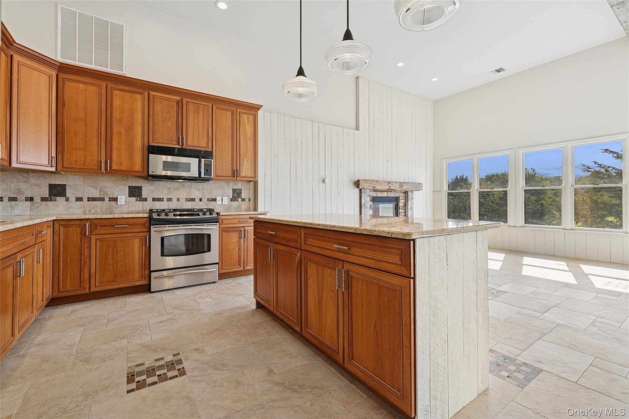 #4 photo, 335 Herricks Lane, Jamesport , NY 11947