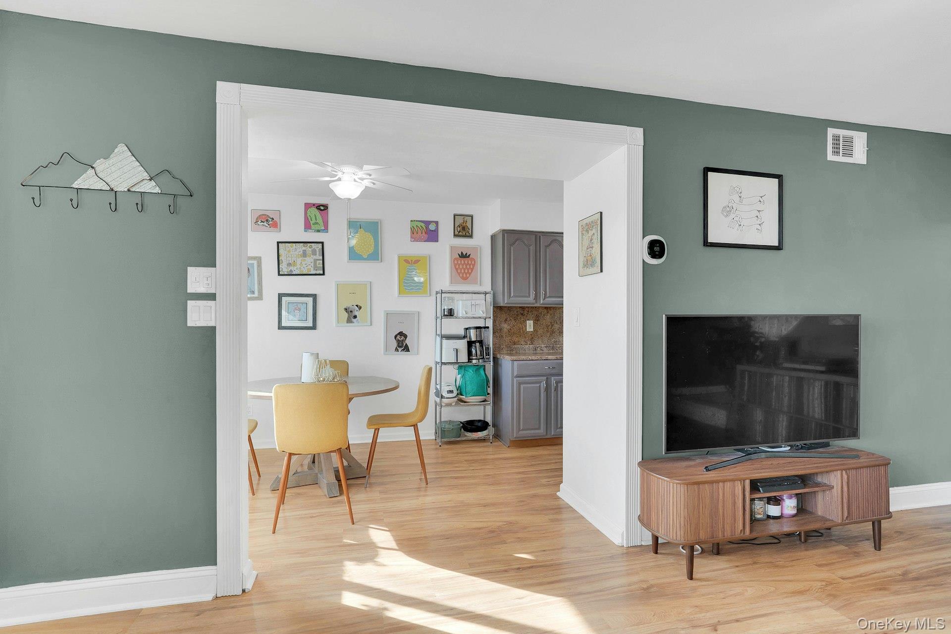 #11 photo, 204 Storm Drive, Holtsville , NY 11742