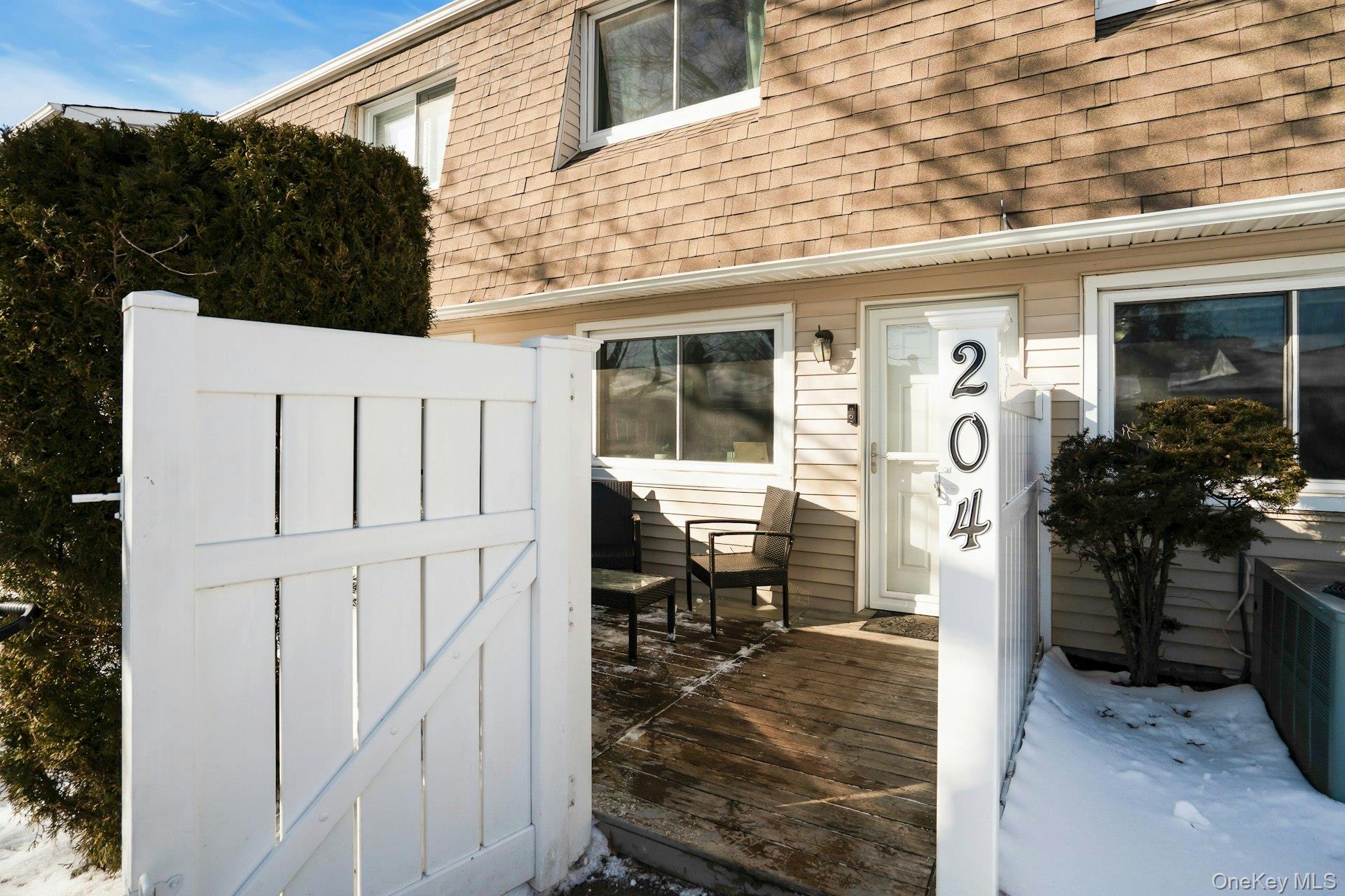 #3 photo, 204 Storm Drive, Holtsville , NY 11742