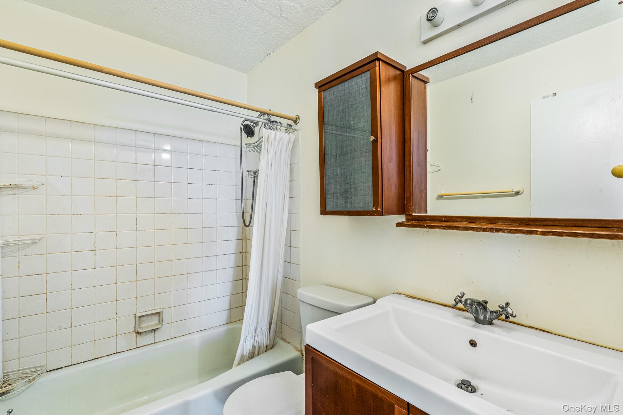 #10 photo, 152-18 Union Turnpike, Flushing , NY 11367