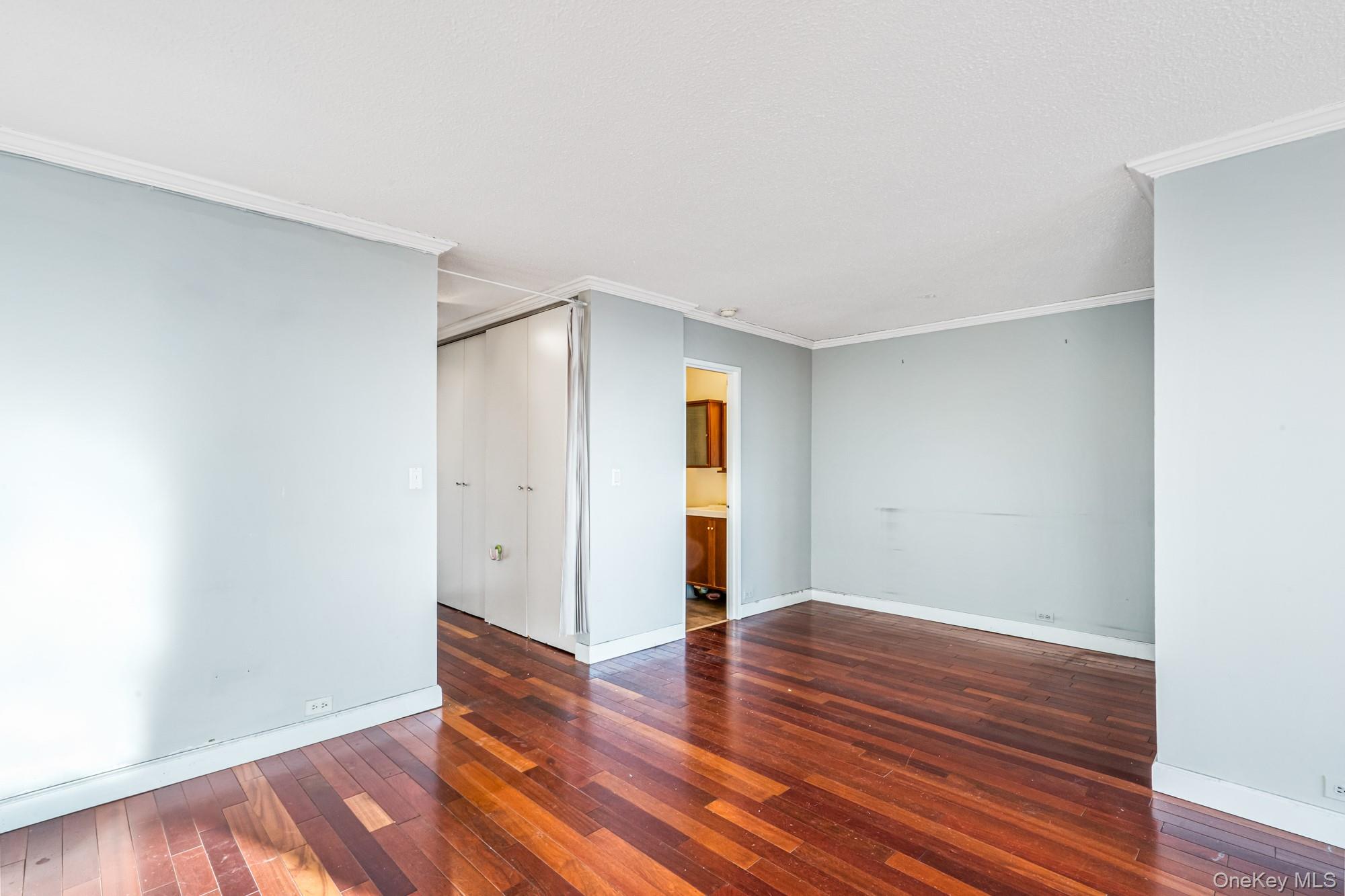 #14 photo, 152-18 Union Turnpike, Flushing , NY 11367