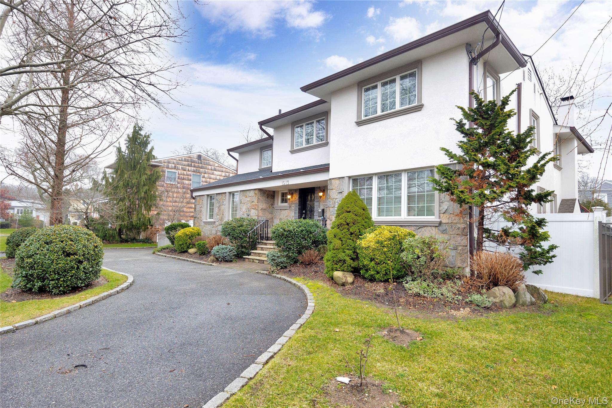 #1 photo, 1013 SOUTH END, Woodmere , NY 11598