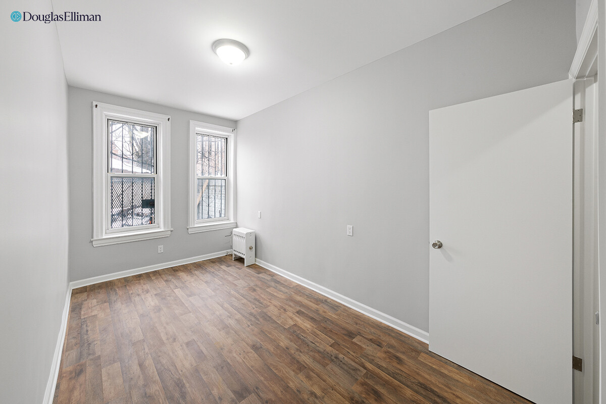 #7 photo, 471 LINDEN Boulevard, East Flatbush , NY 11203