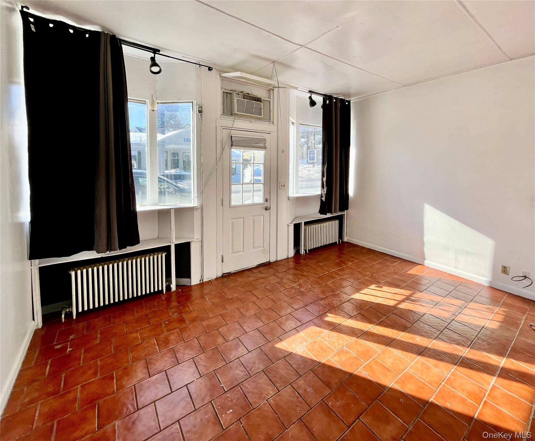 #15 photo, 158 W Main Street, Walden , NY 12586