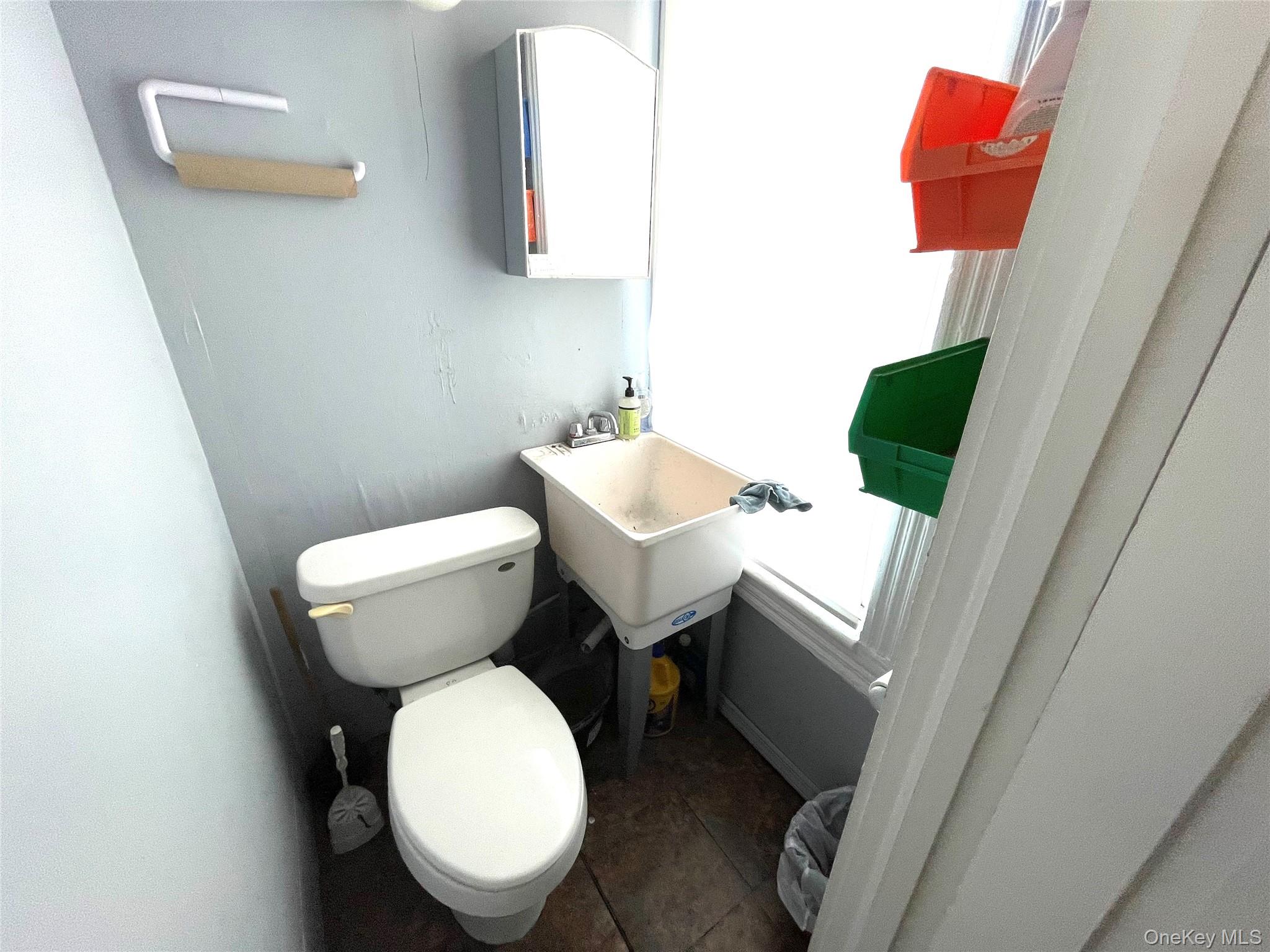 #7 photo, 158 W Main Street, Walden , NY 12586