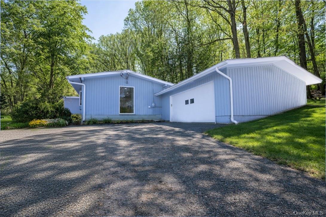 #1 photo, 11 Hopp Ground Lane, Bedford , NY 10506