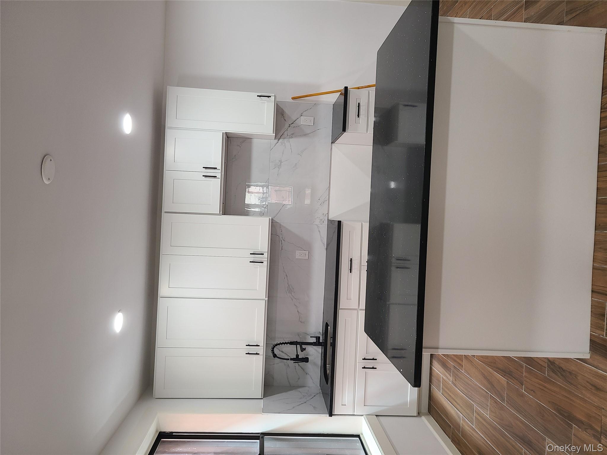 #14 photo, 1309 Seneca Avenue, 브롱크스 Bronx , NY 10474