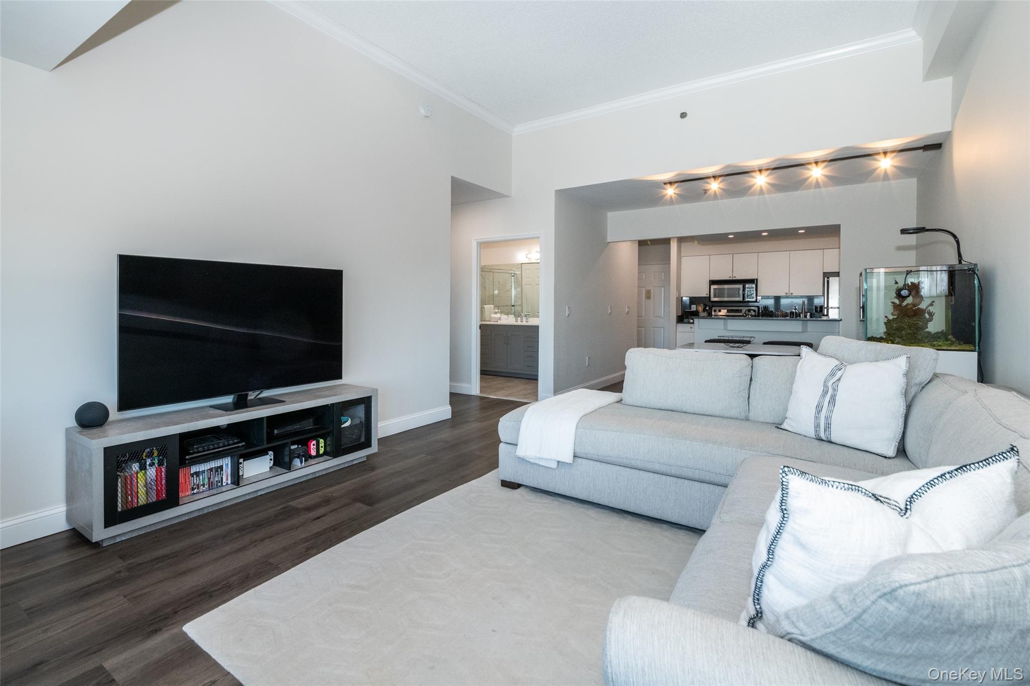 #9 photo, 100 New Roc City Place, New Rochelle , NY 10801