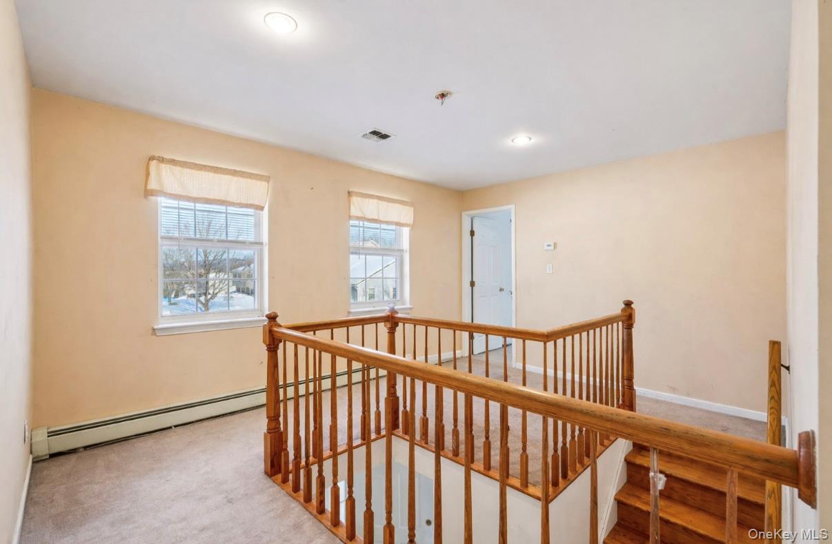 #19 photo, 15 Surrey Lane, Harriman , NY 10926