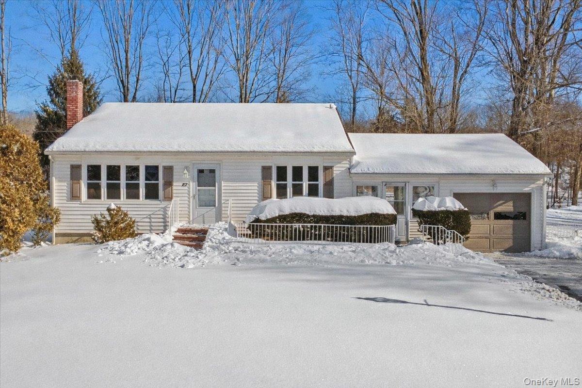 #1 photo, 82 Sleight Plass Road, Poughkeepsie , NY 12603