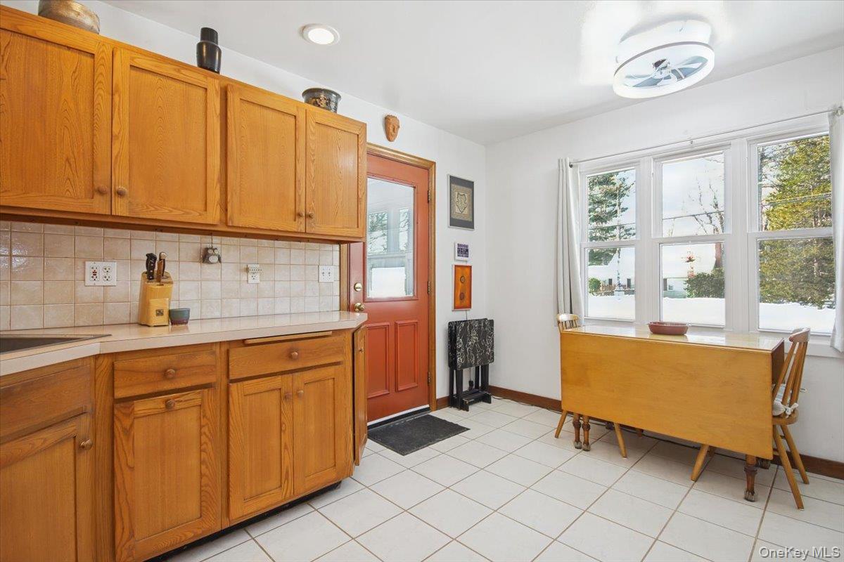 #12 photo, 82 Sleight Plass Road, Poughkeepsie , NY 12603