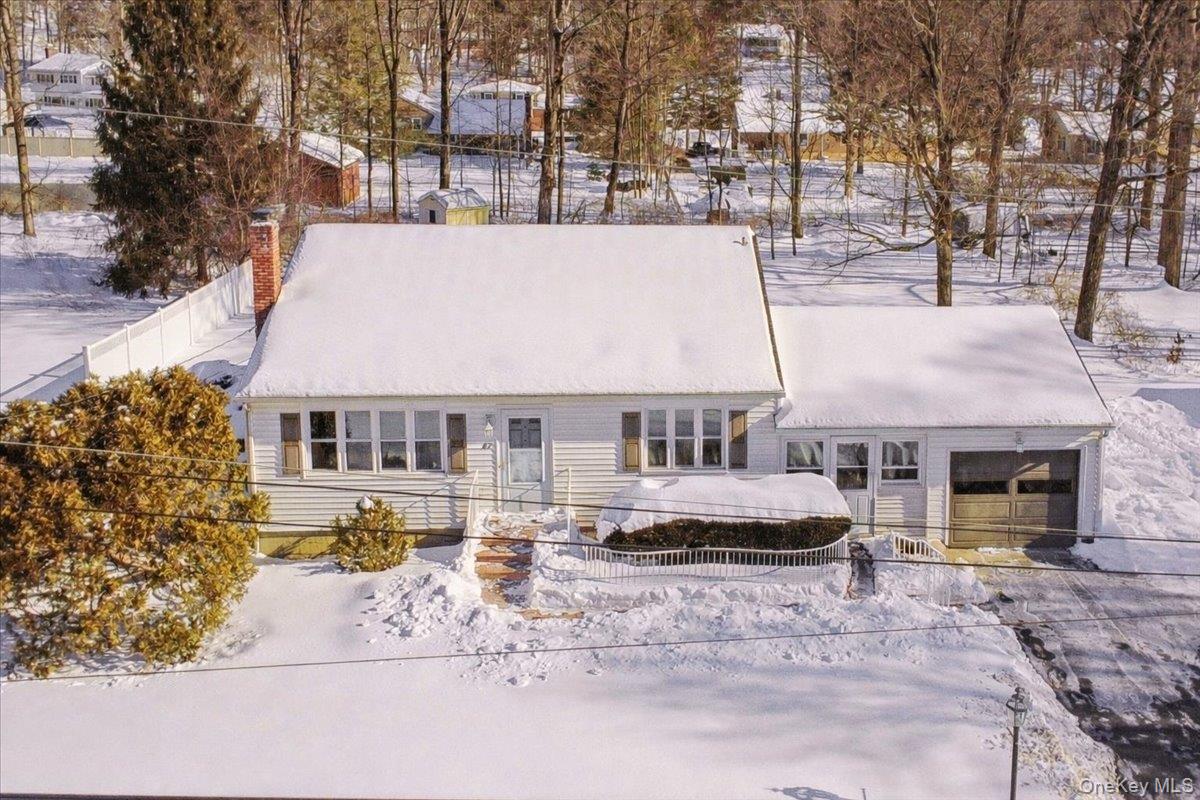 #2 photo, 82 Sleight Plass Road, Poughkeepsie , NY 12603