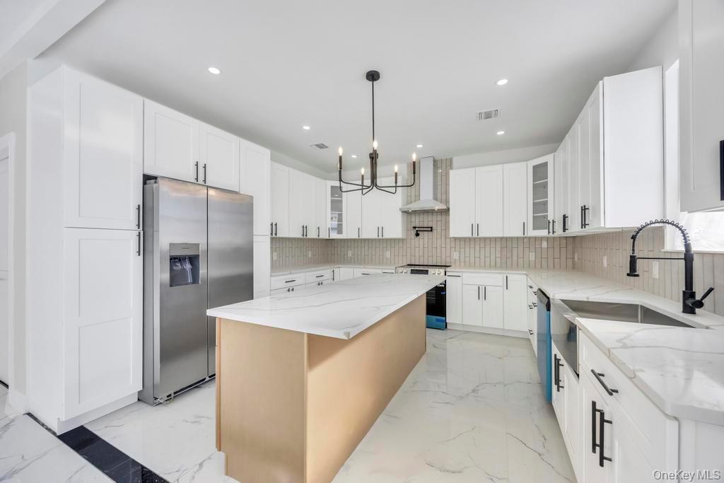 #15 photo, 62 Haven Lane, מחוז נסאו Levittown , NY 11756