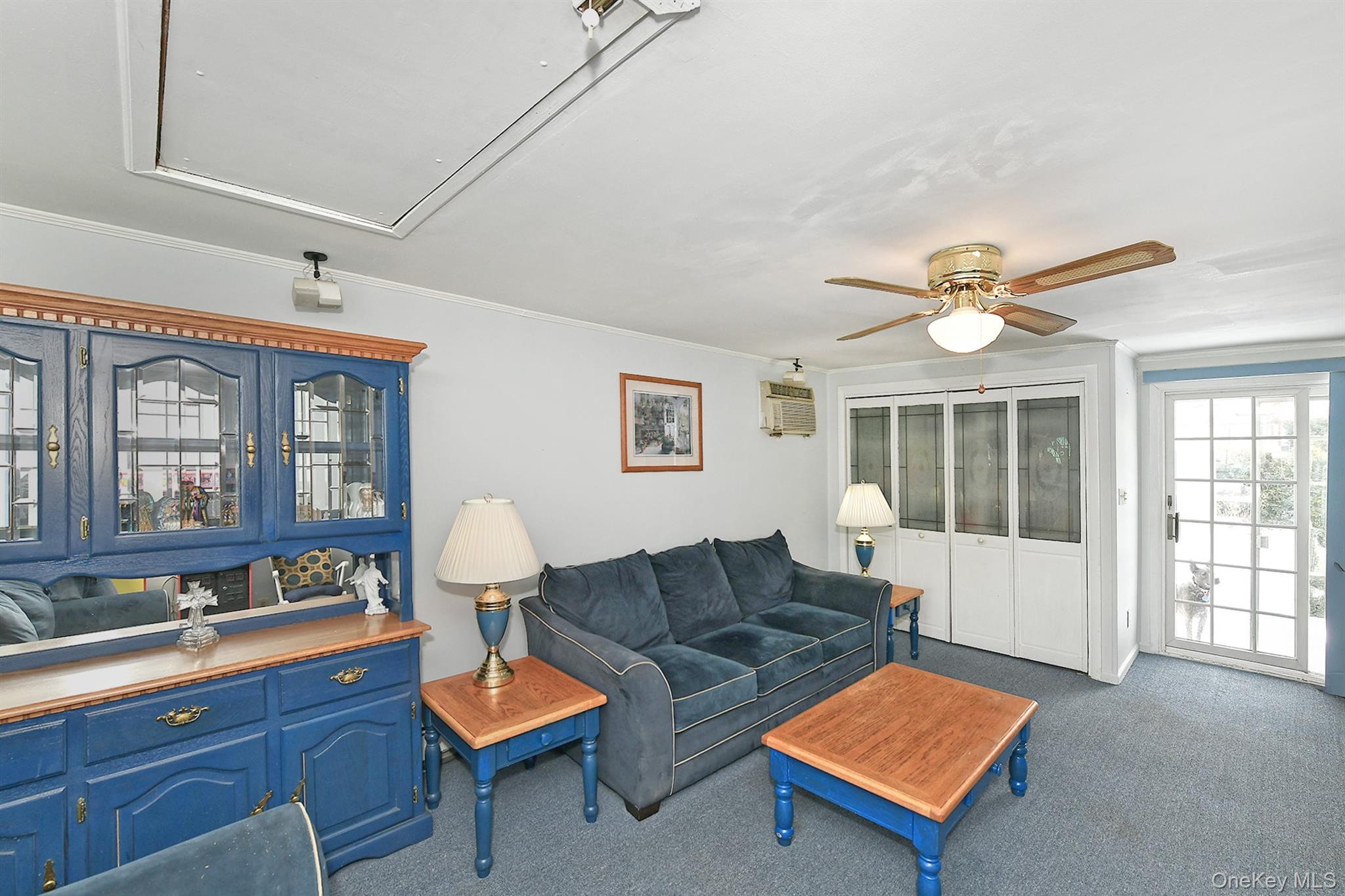 #16 photo, 325 Cayuga Avenue, East Meadow , NY 11554