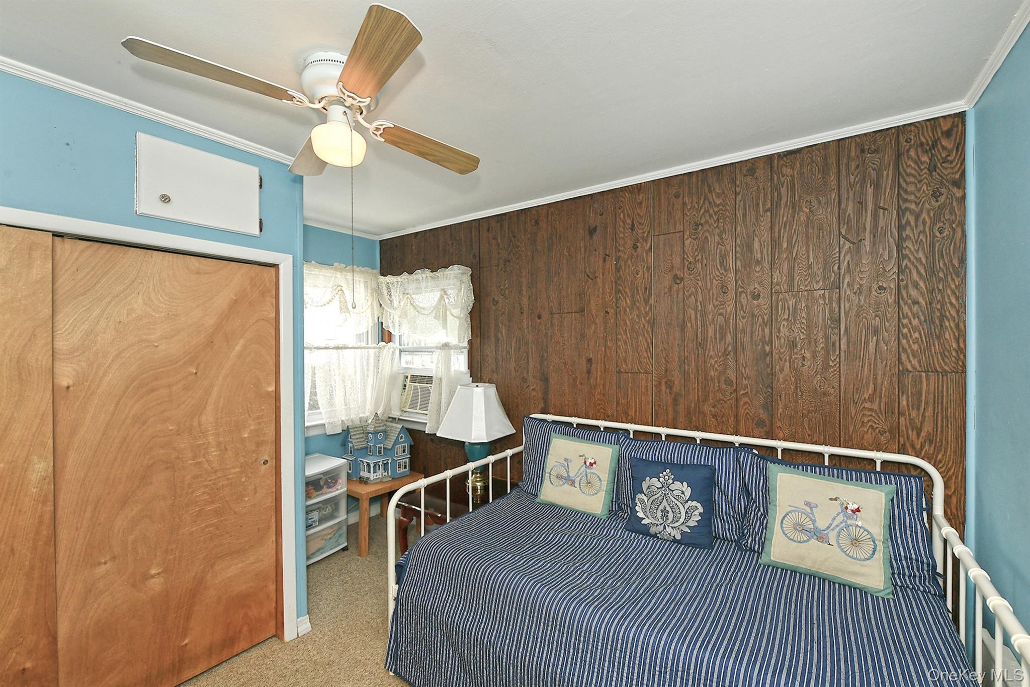 #20 photo, 325 Cayuga Avenue, East Meadow , NY 11554