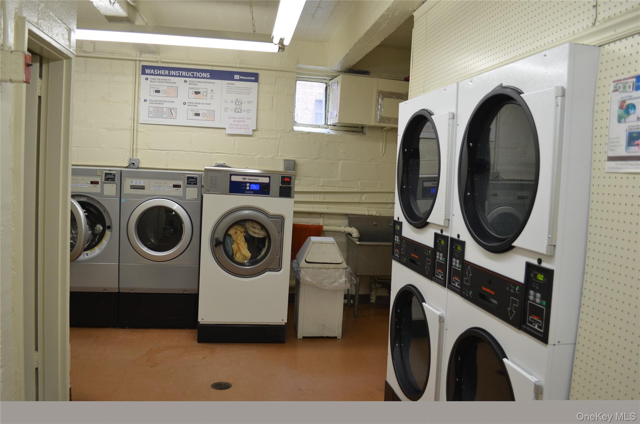 #4 photo, 9910 60th Avenue, Corona , NY 11368