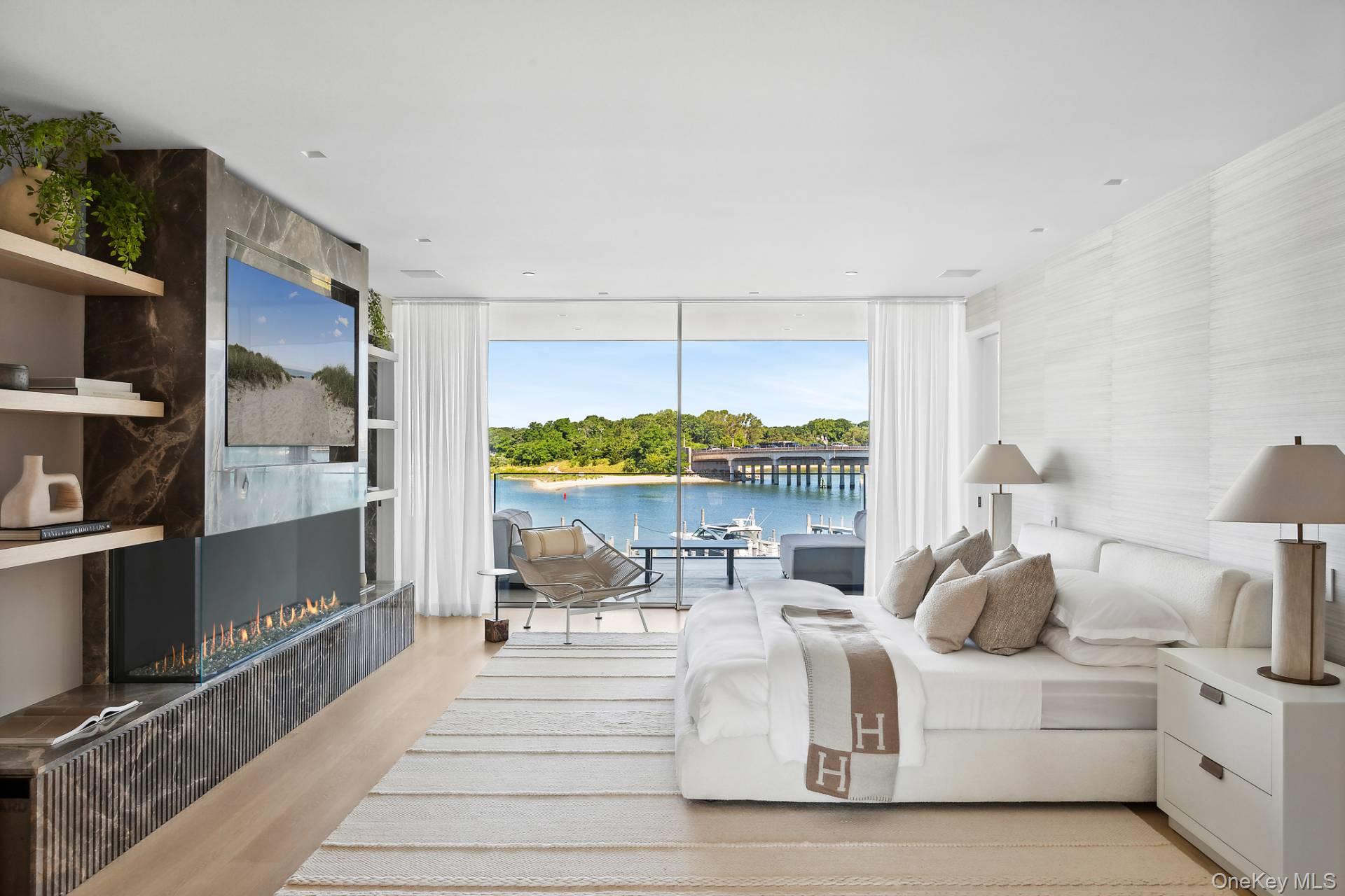 #12 photo, 2 B West Water, Sag Harbor , NY 11963