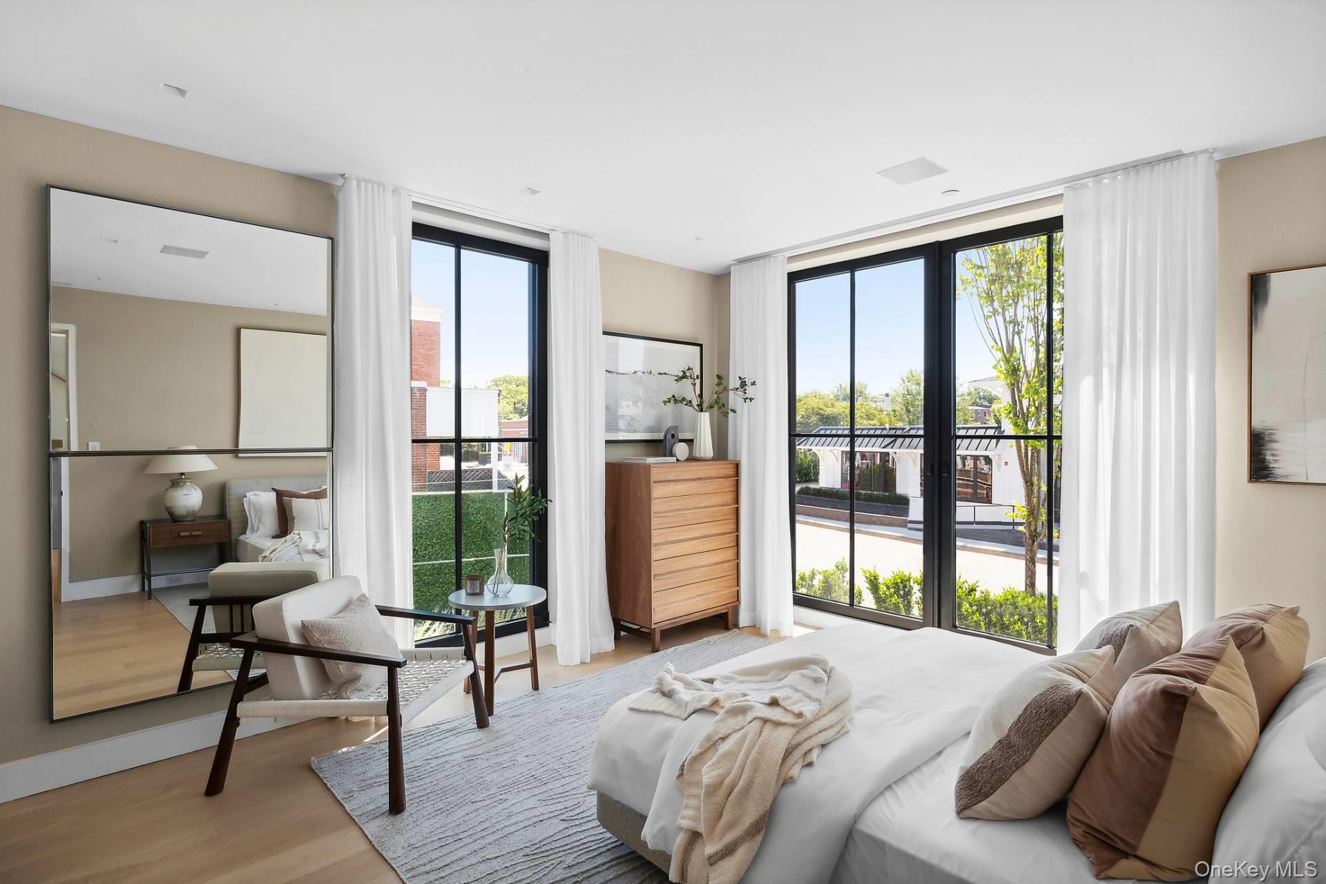 #17 photo, 2 B West Water, Sag Harbor , NY 11963