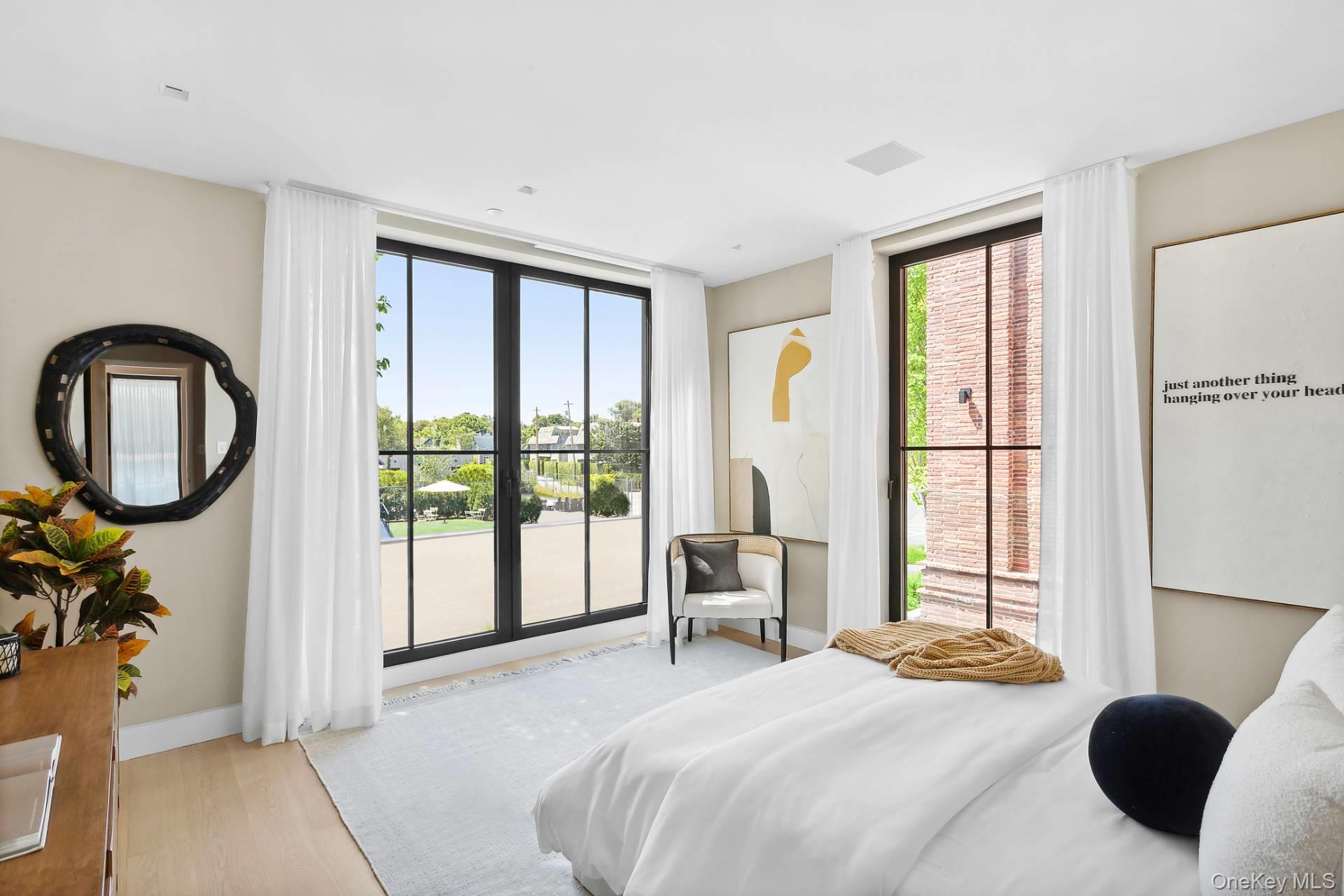 #20 photo, 2 B West Water, Sag Harbor , NY 11963