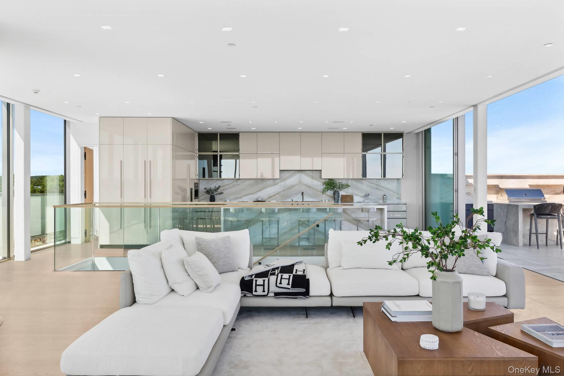 #6 photo, 2 B West Water, Sag Harbor , NY 11963