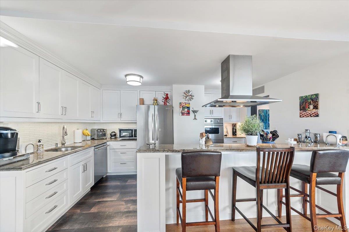 #3 photo, 3671 Hudson Manor Terrace, Bronx , NY 10463