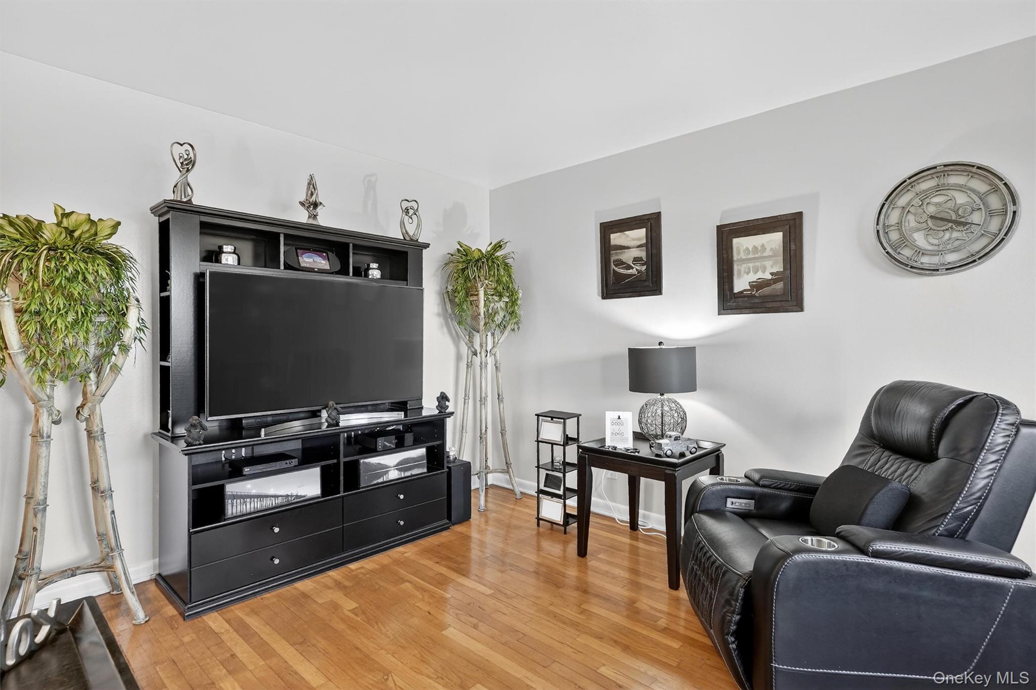 #9 photo, 1300 Midland, Yonkers , NY 10704