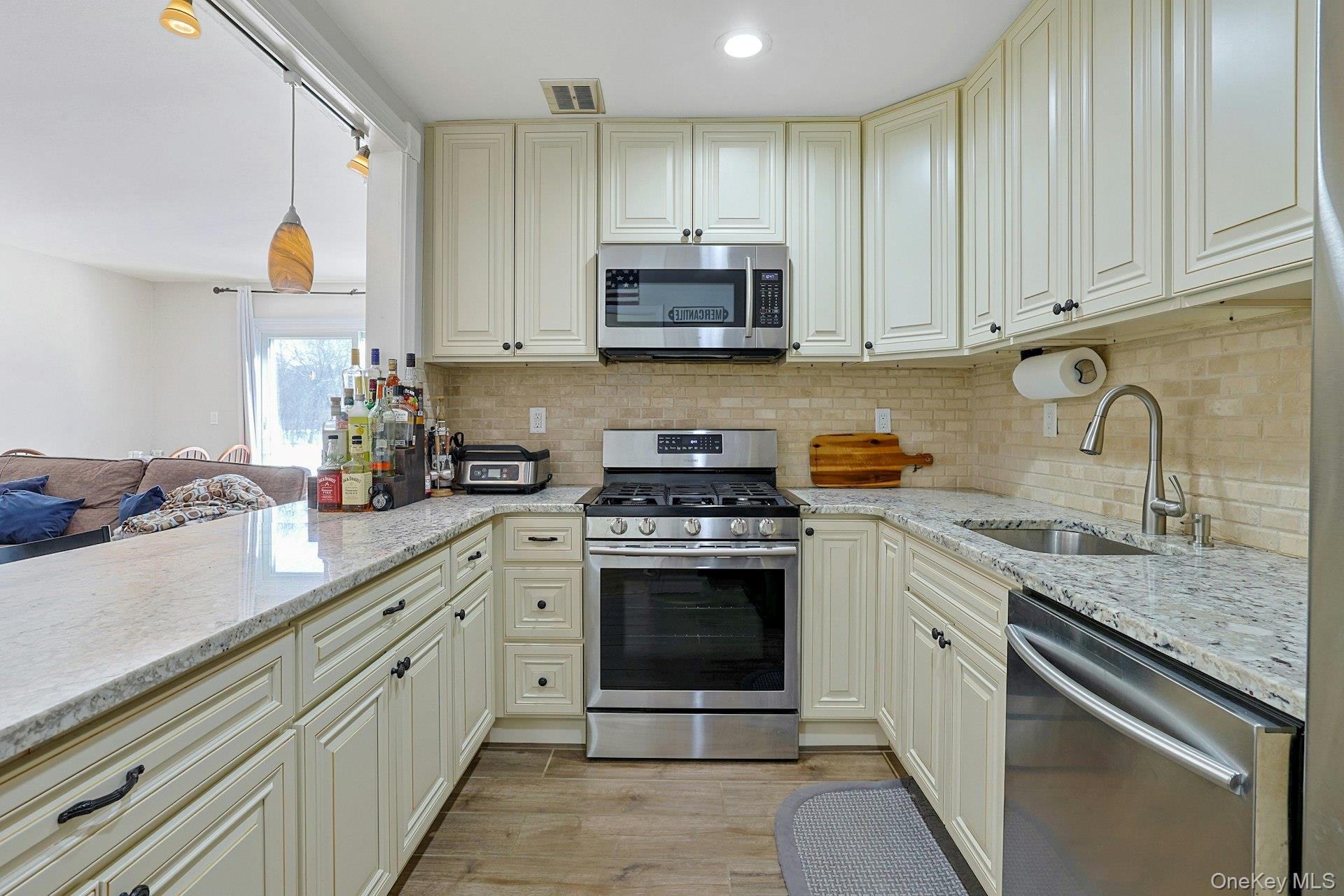 #9 photo, 3 Church Lane, Valley Cottage , NY 10989