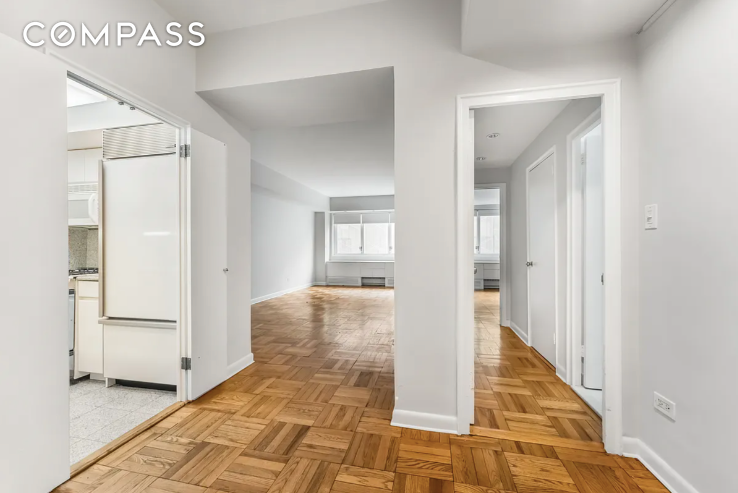 #6 photo, 20 E 68th Street, Lenox Hill , NY 10065