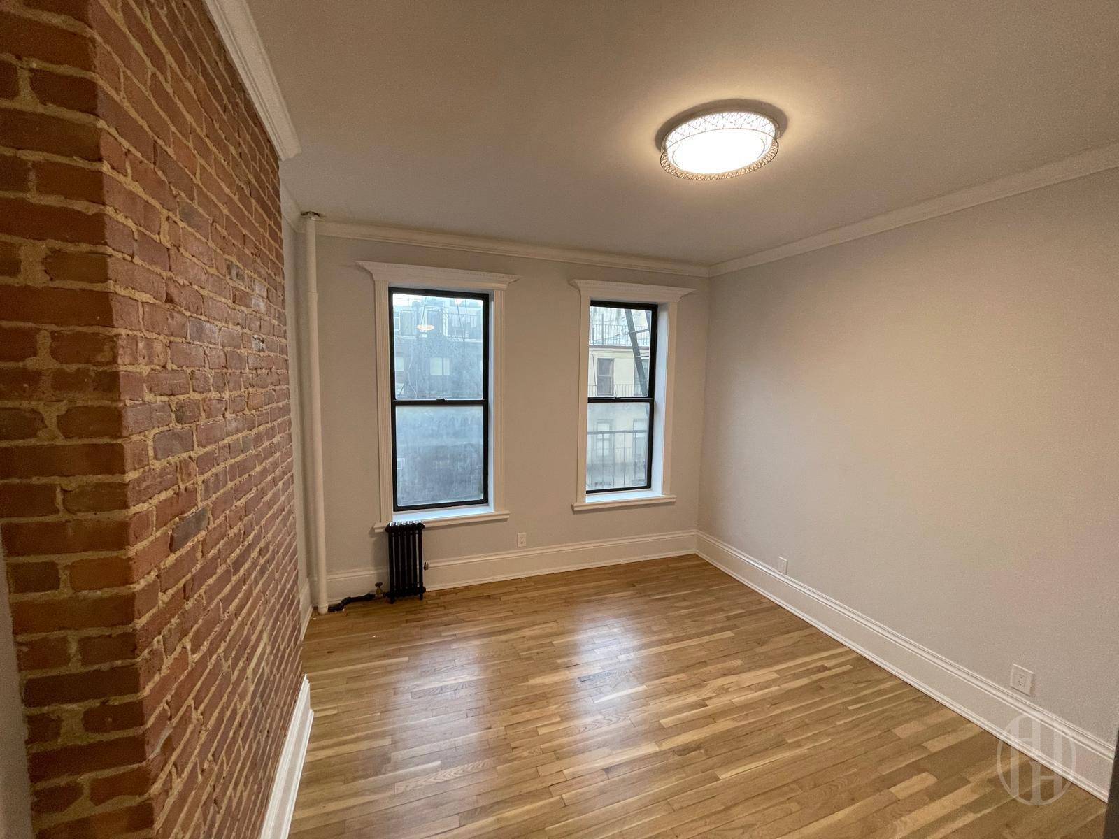 #2 photo, 425 E 73rd Street, מנהטן Upper East Side , NY 10021